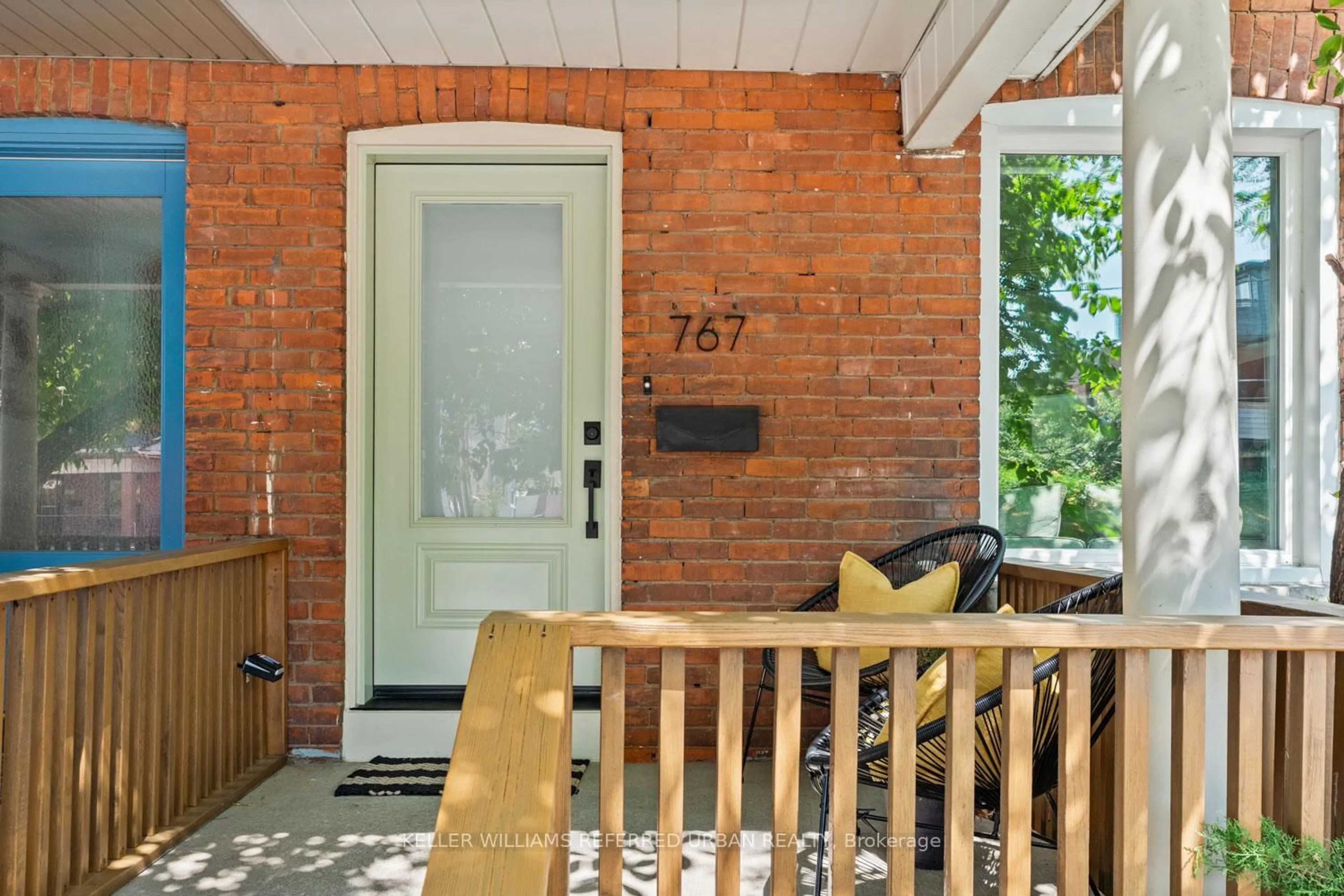 Unknown for 767 Dufferin St, Toronto Ontario M6H 3K8