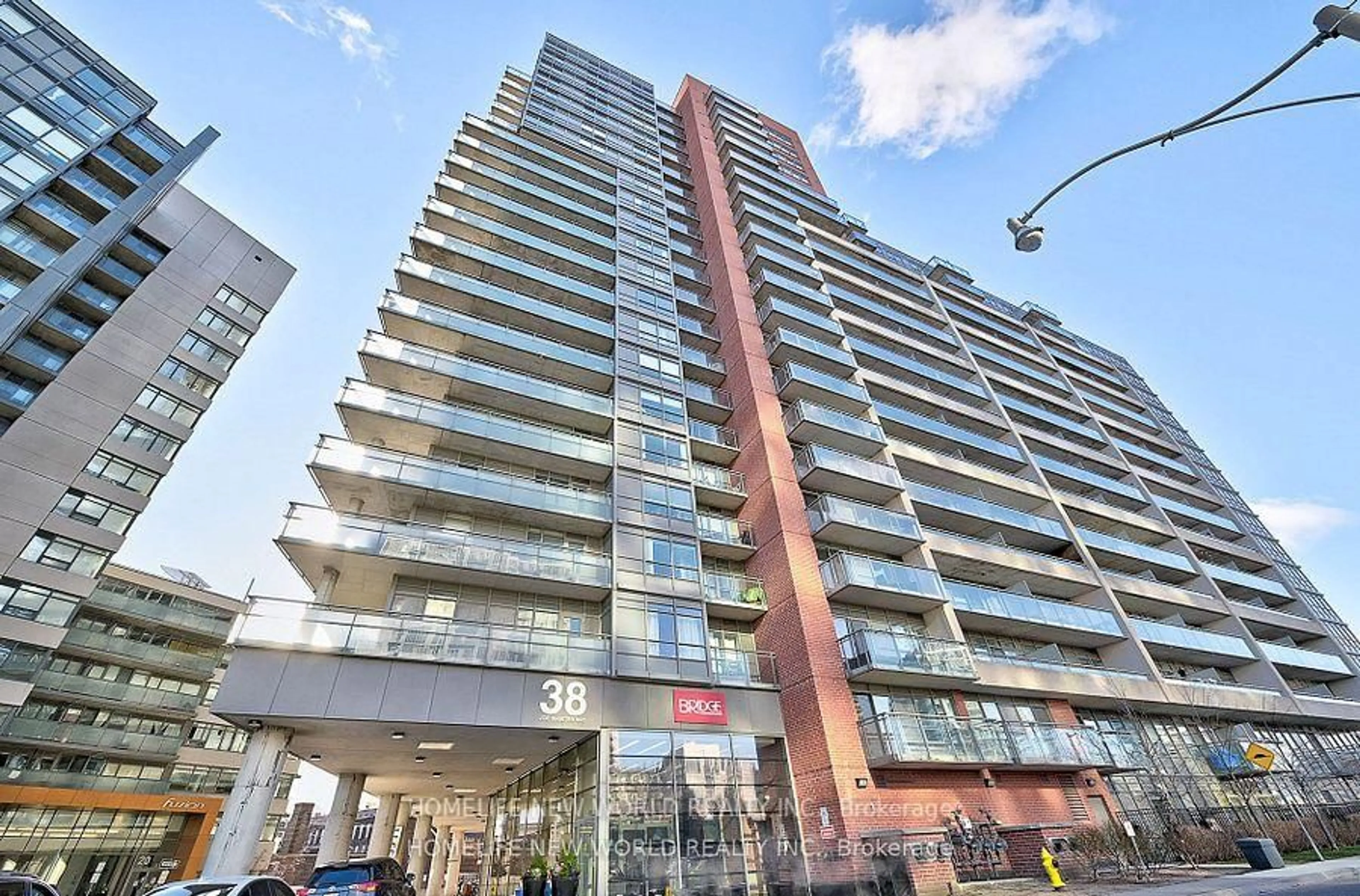 Indoor foyer for 38 Joe Shuster Way #421, Toronto Ontario M6K 0A5
