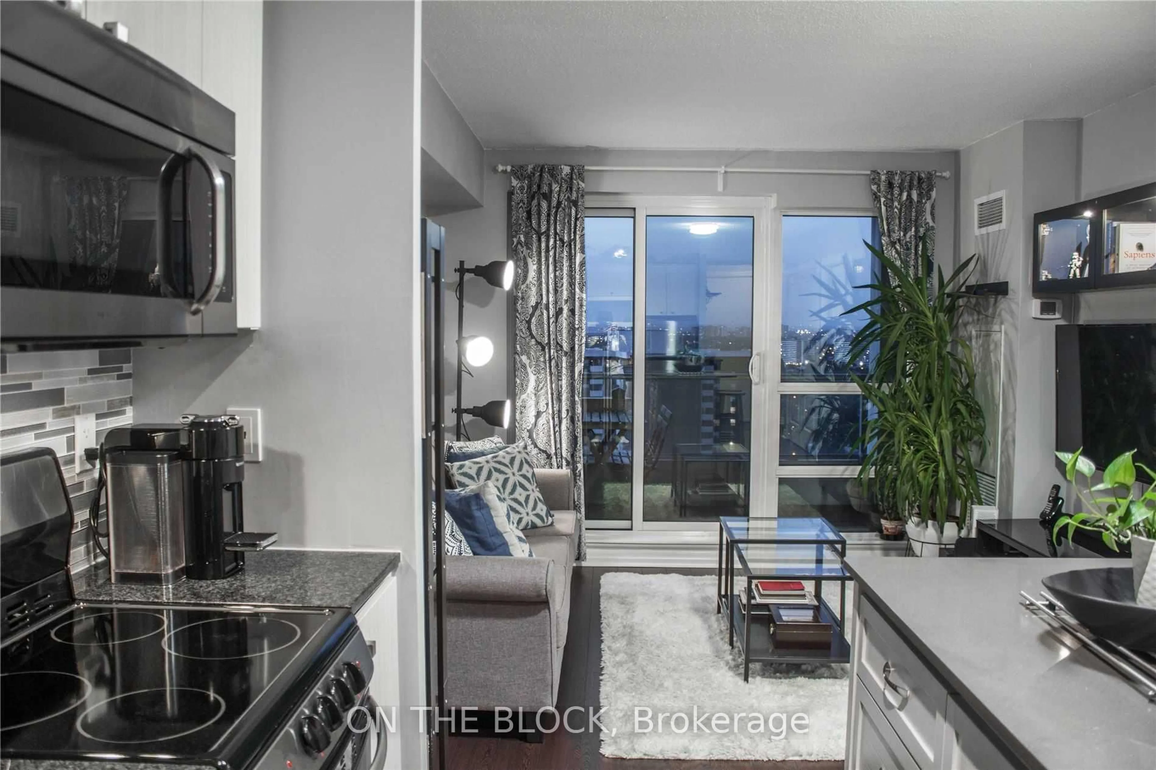 Open concept kitchen, unknown for 2015 Sheppard Ave #2306, Toronto Ontario M2J 0B3