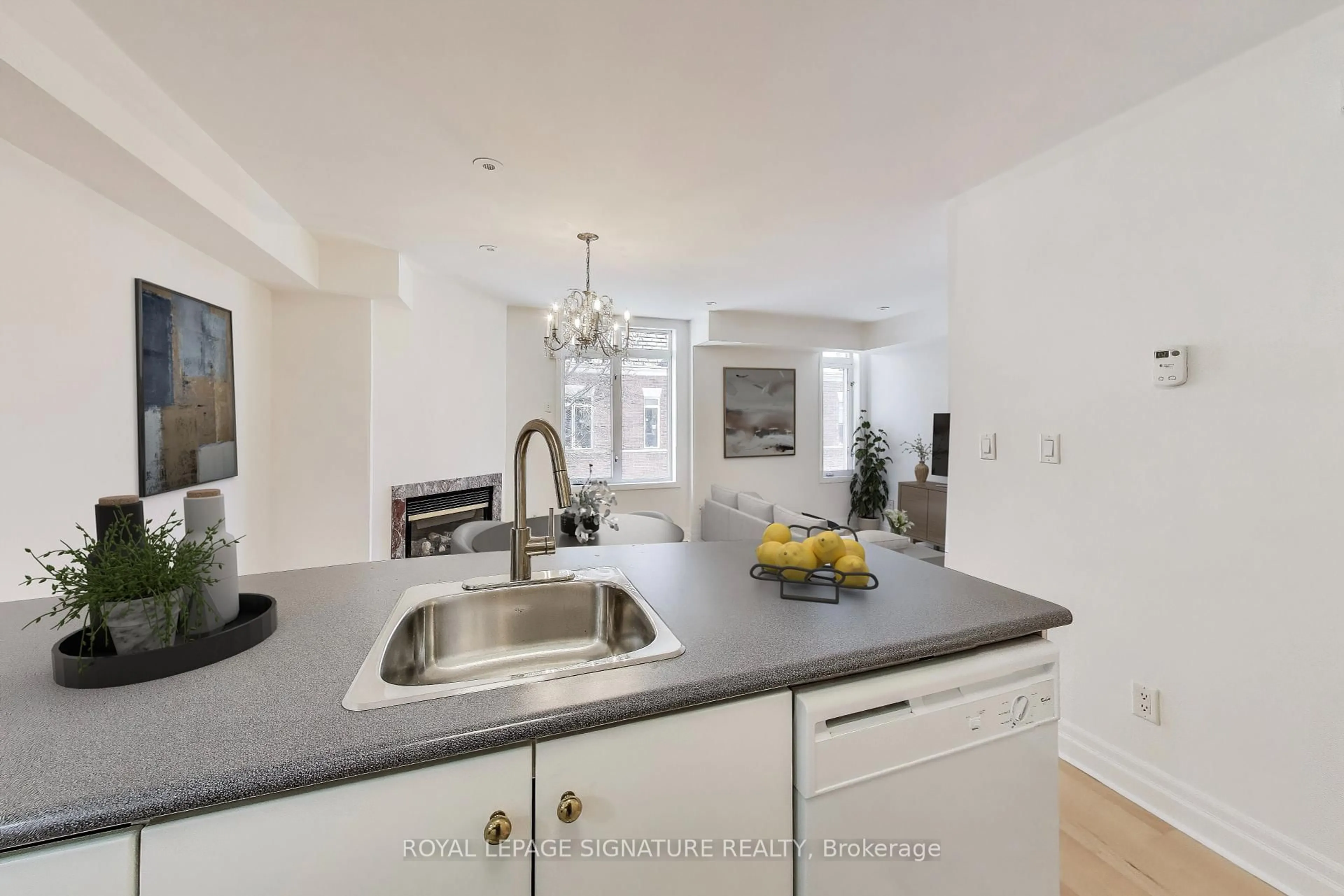 Open concept kitchen, unknown for 415 Jarvis St #334, Toronto Ontario M4Y 3C1