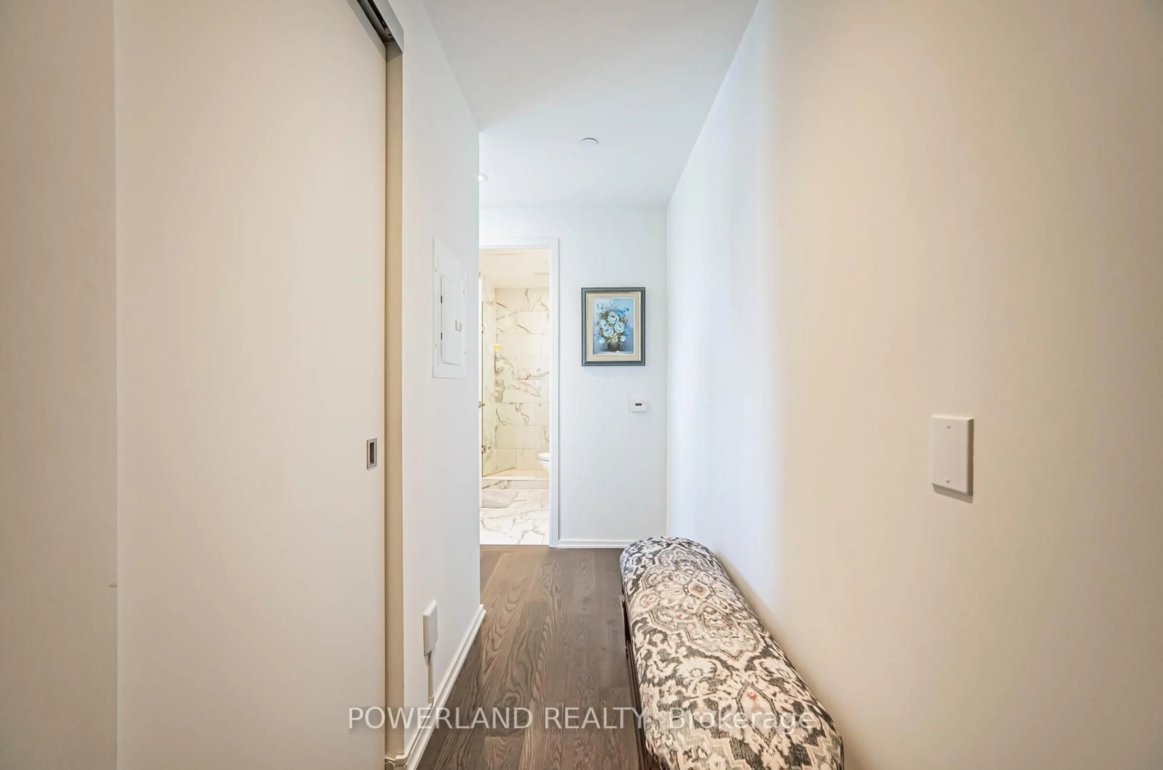 Indoor entryway for 16 Bonnycastle St #1308, Toronto Ontario M5A 0C9