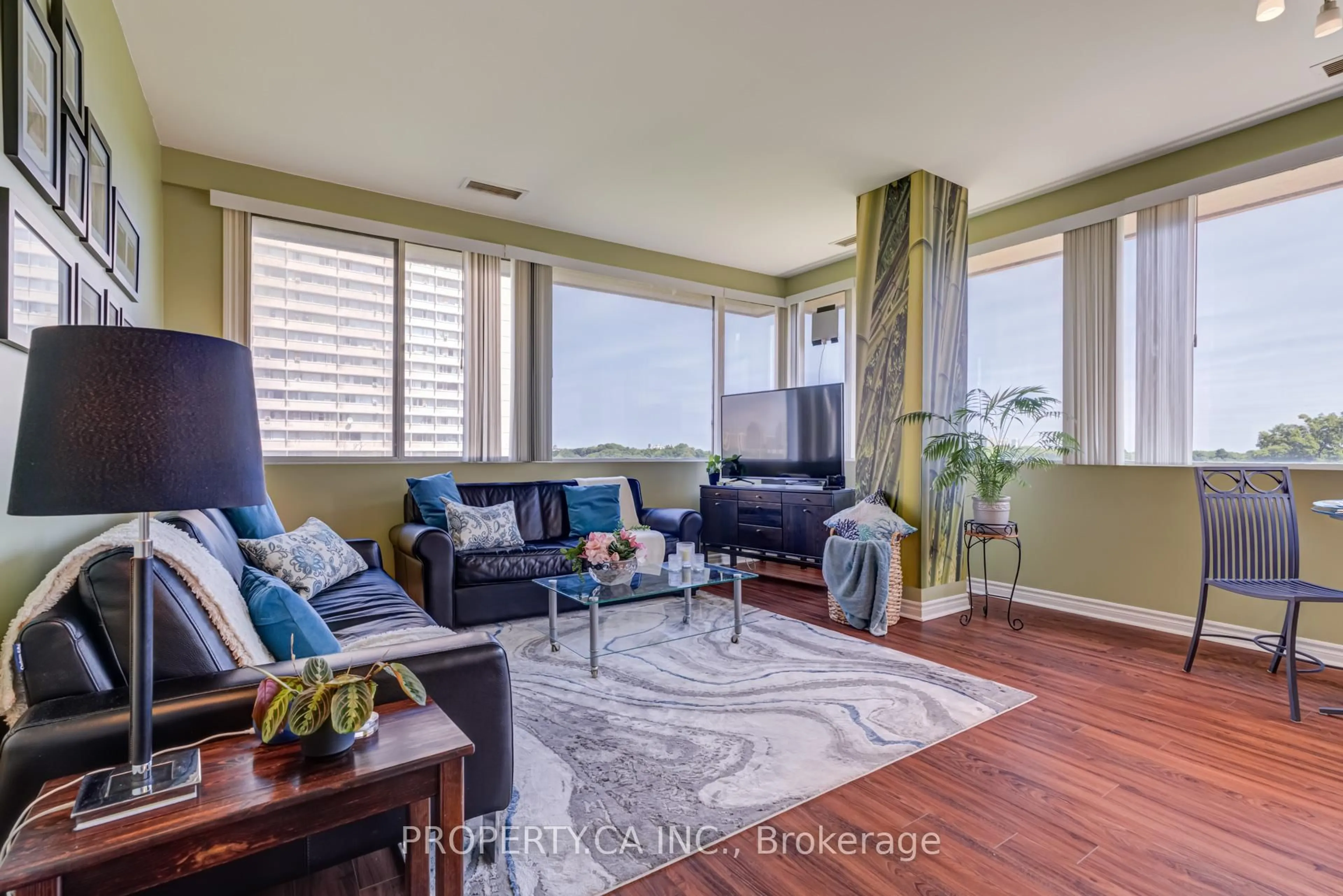 Living room with furniture, unknown for 10 Gateway Blvd #512, Toronto Ontario M3C 3A1