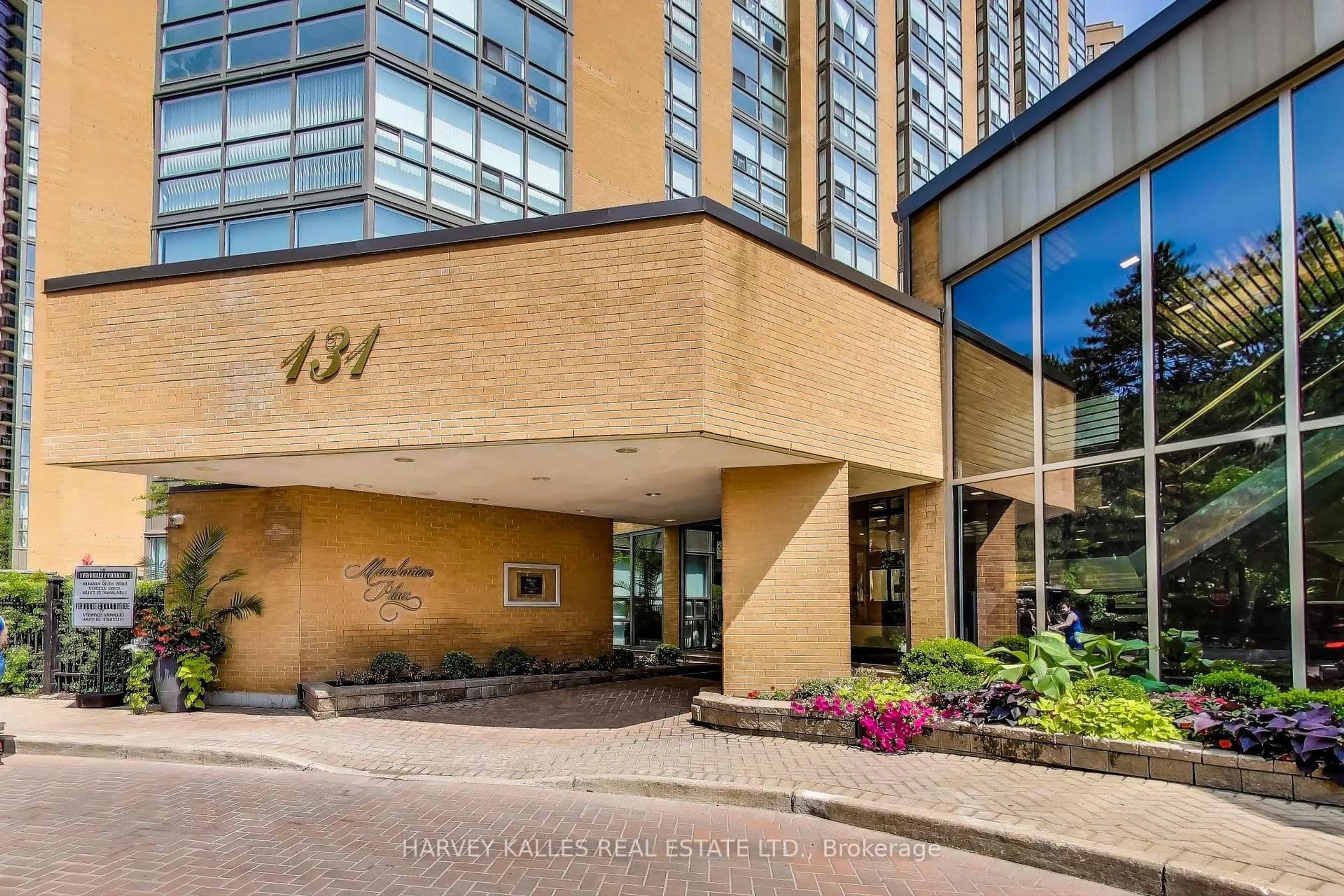 Indoor foyer for 131 Beecroft Rd #608, Toronto Ontario M2N 6G9