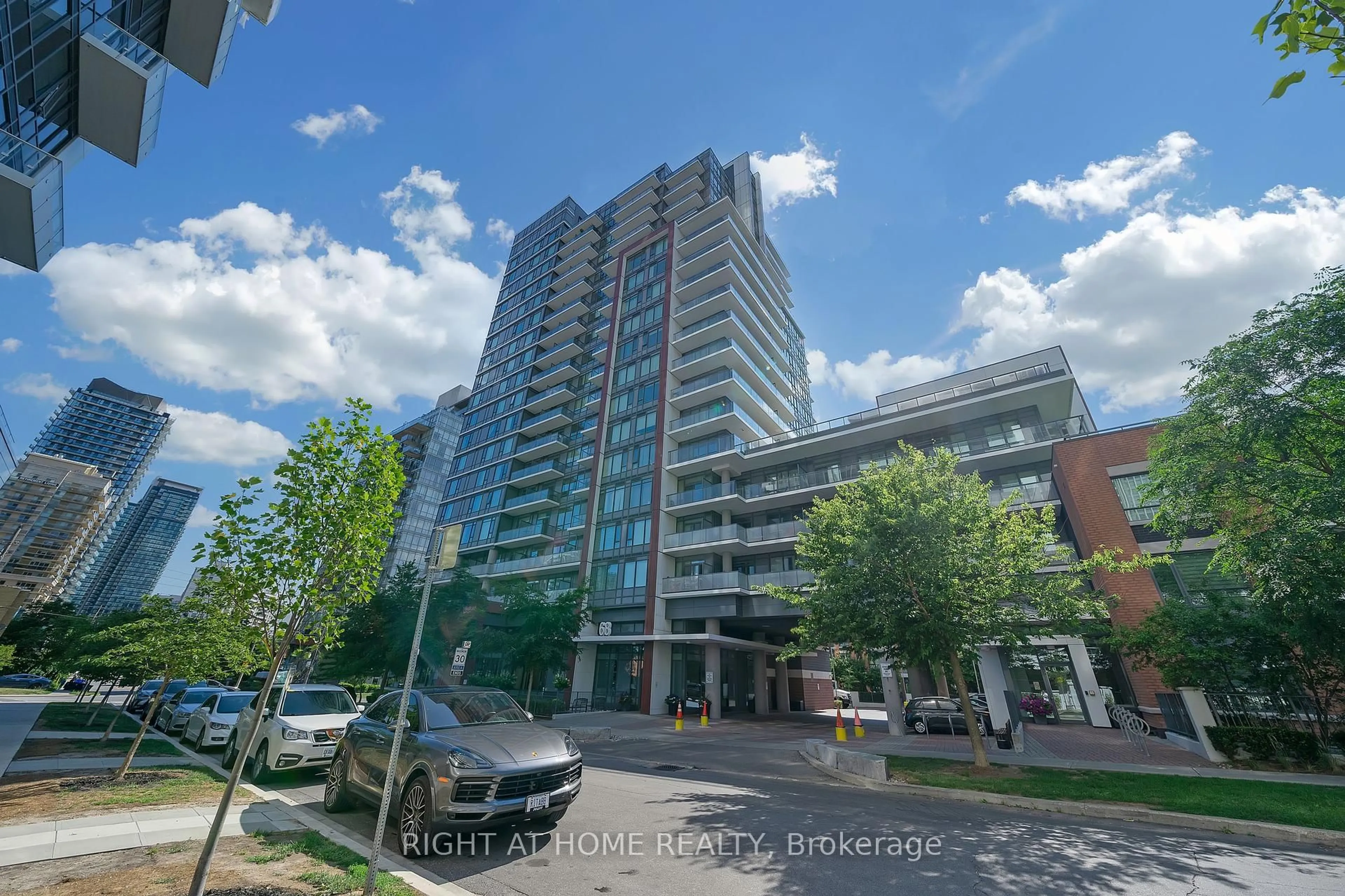 A pic from outside/outdoor area/front of a property/back of a property/a pic from drone, unknown for 68 Canterbury Pl #211, Toronto Ontario M2N 0H8