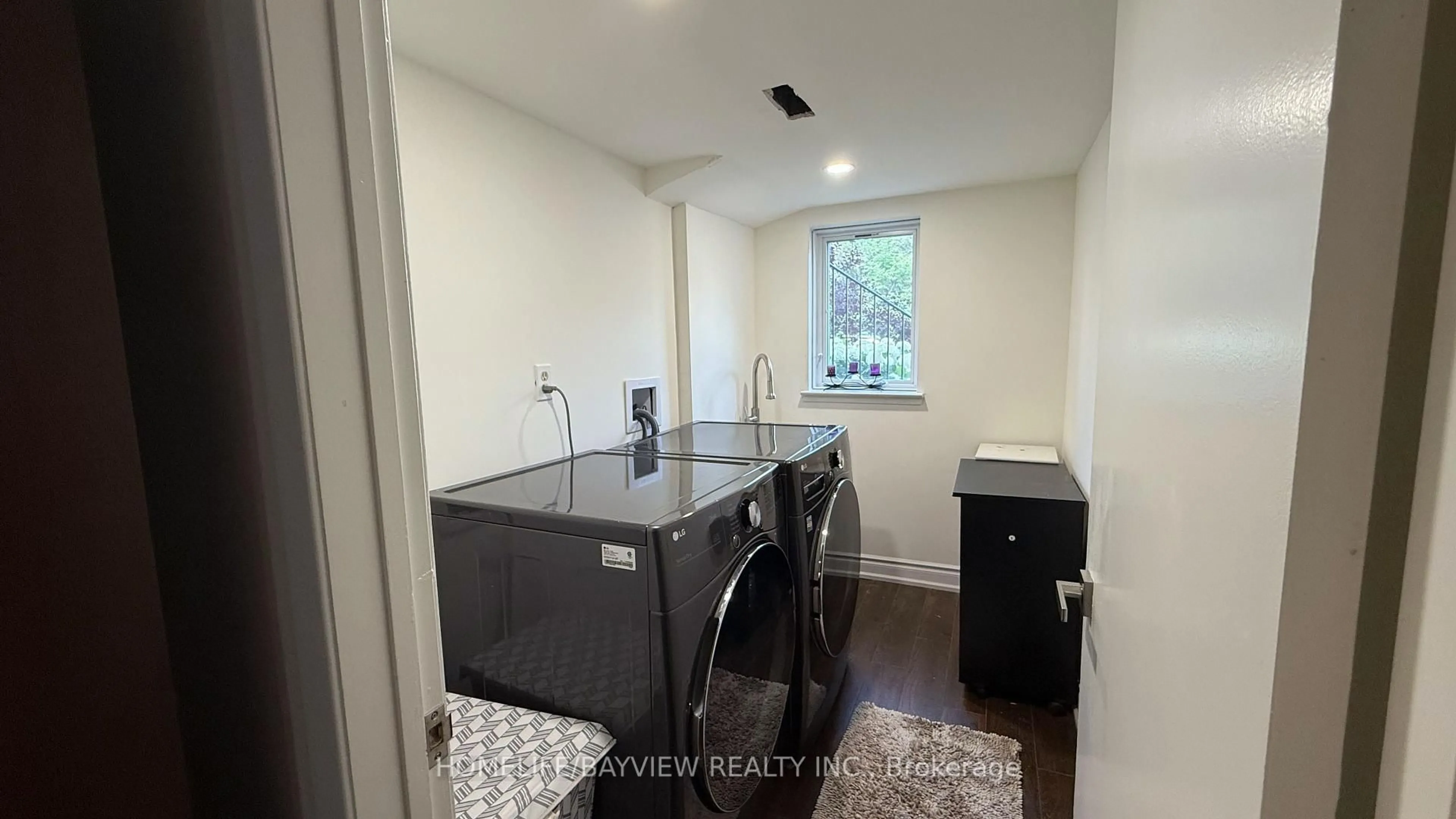 Unknown for 85 Crimson Millway, Toronto Ontario M2L 1T8