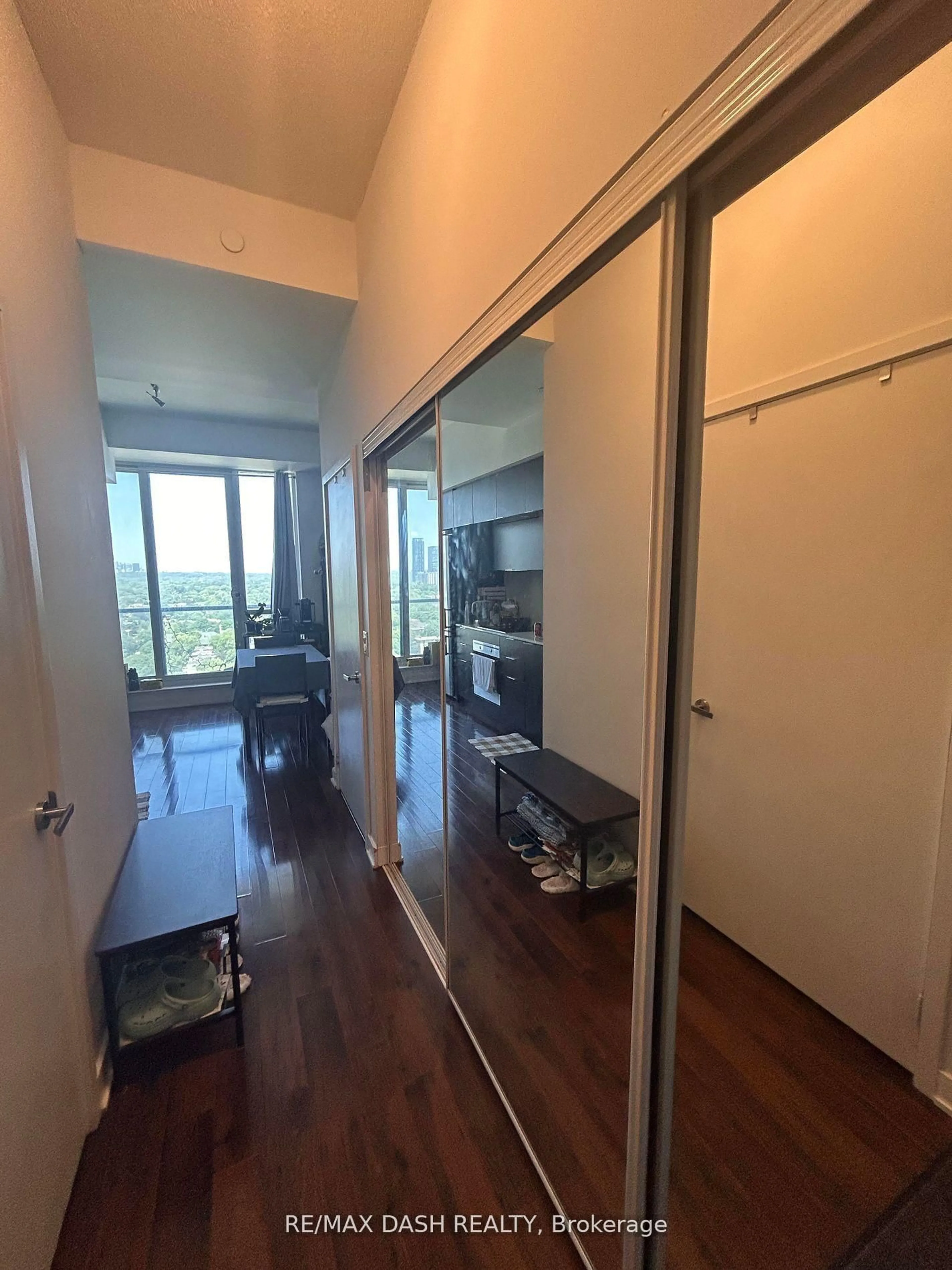 A pic of a room for 170 Sumach St #2411, Toronto Ontario M5A 0C3