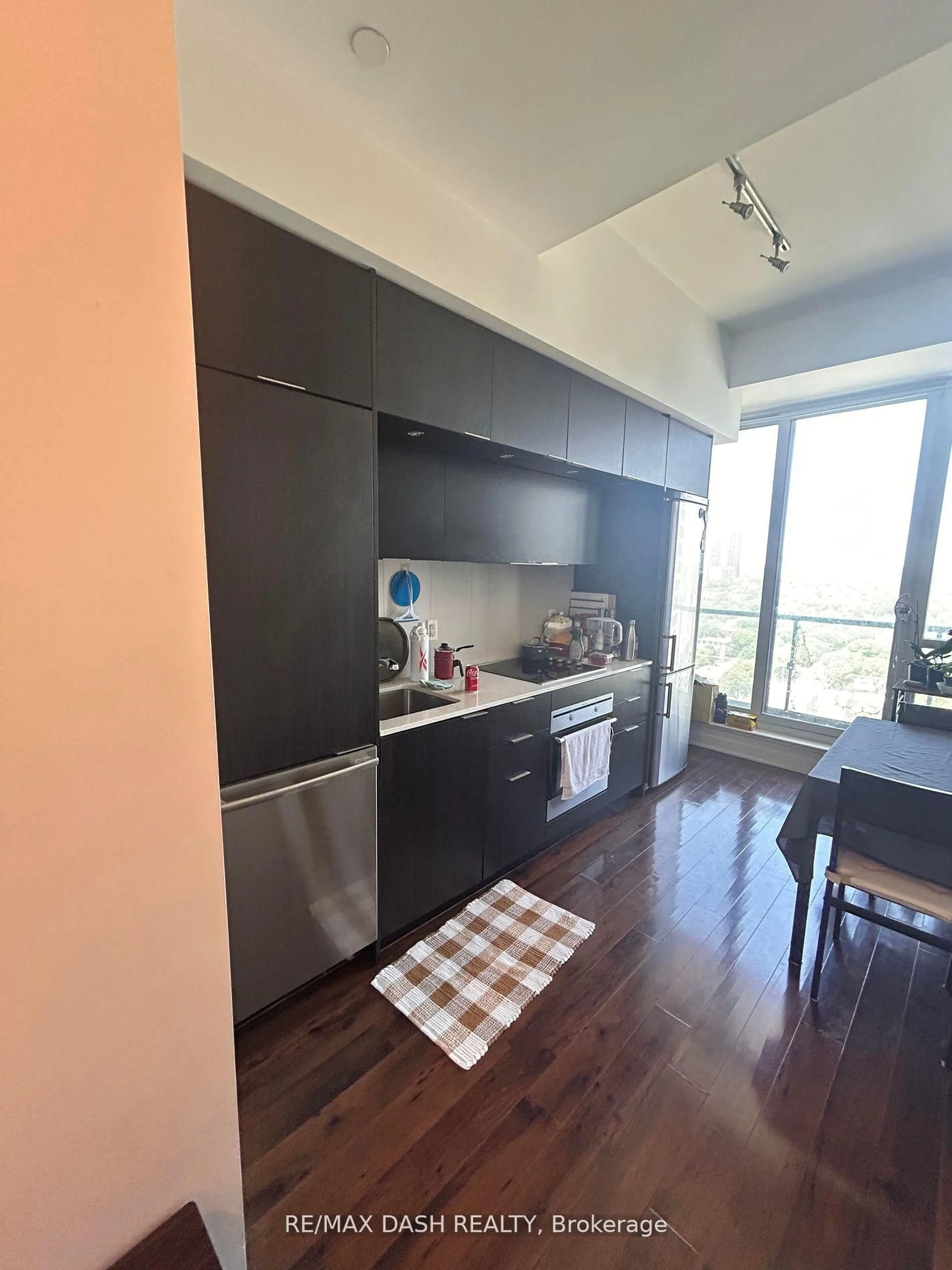 Standard kitchen, wood/laminate floor for 170 Sumach St #2411, Toronto Ontario M5A 0C3