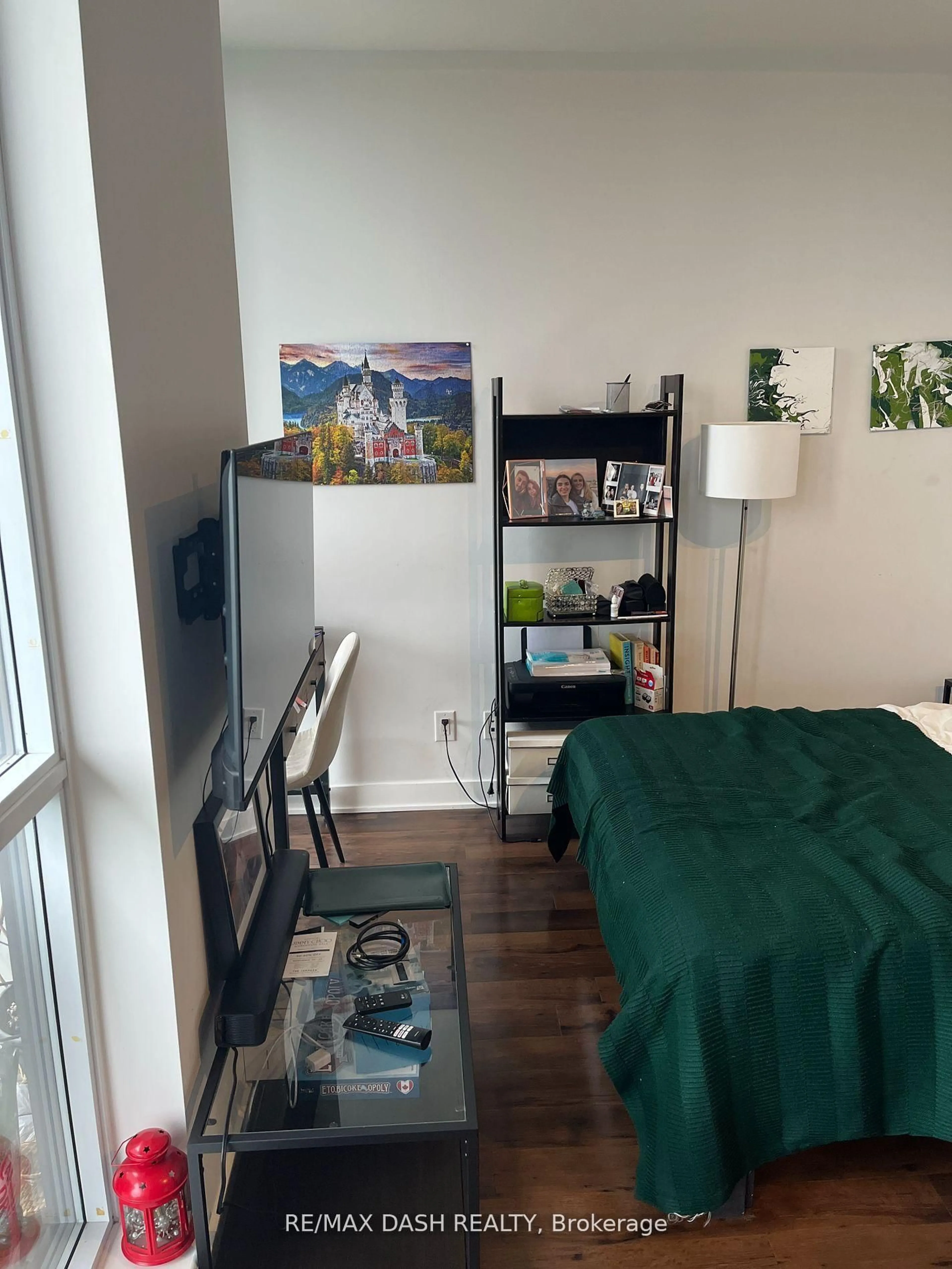 A pic of a room for 170 Sumach St #2411, Toronto Ontario M5A 0C3