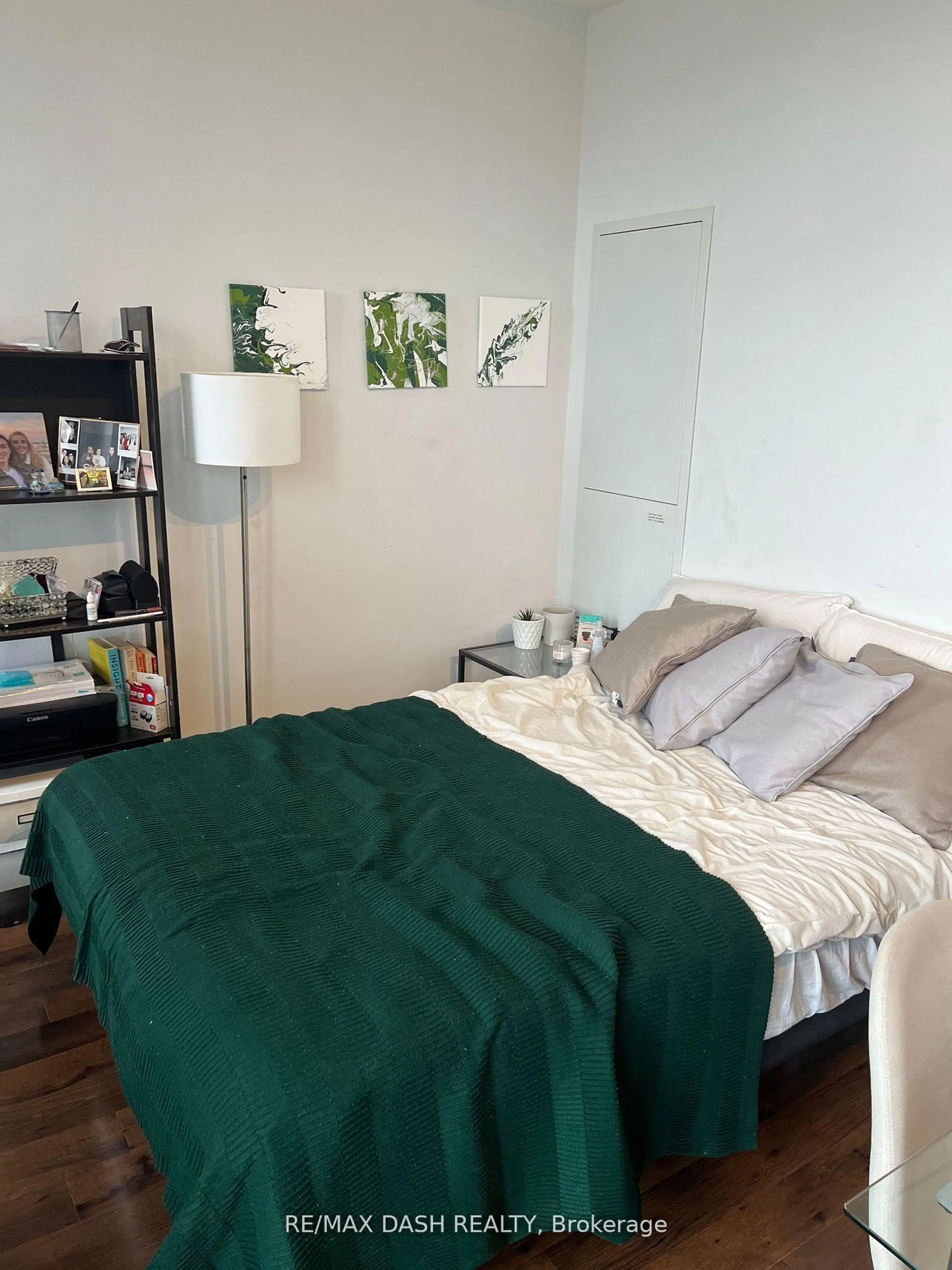 A pic of a room for 170 Sumach St #2411, Toronto Ontario M5A 0C3