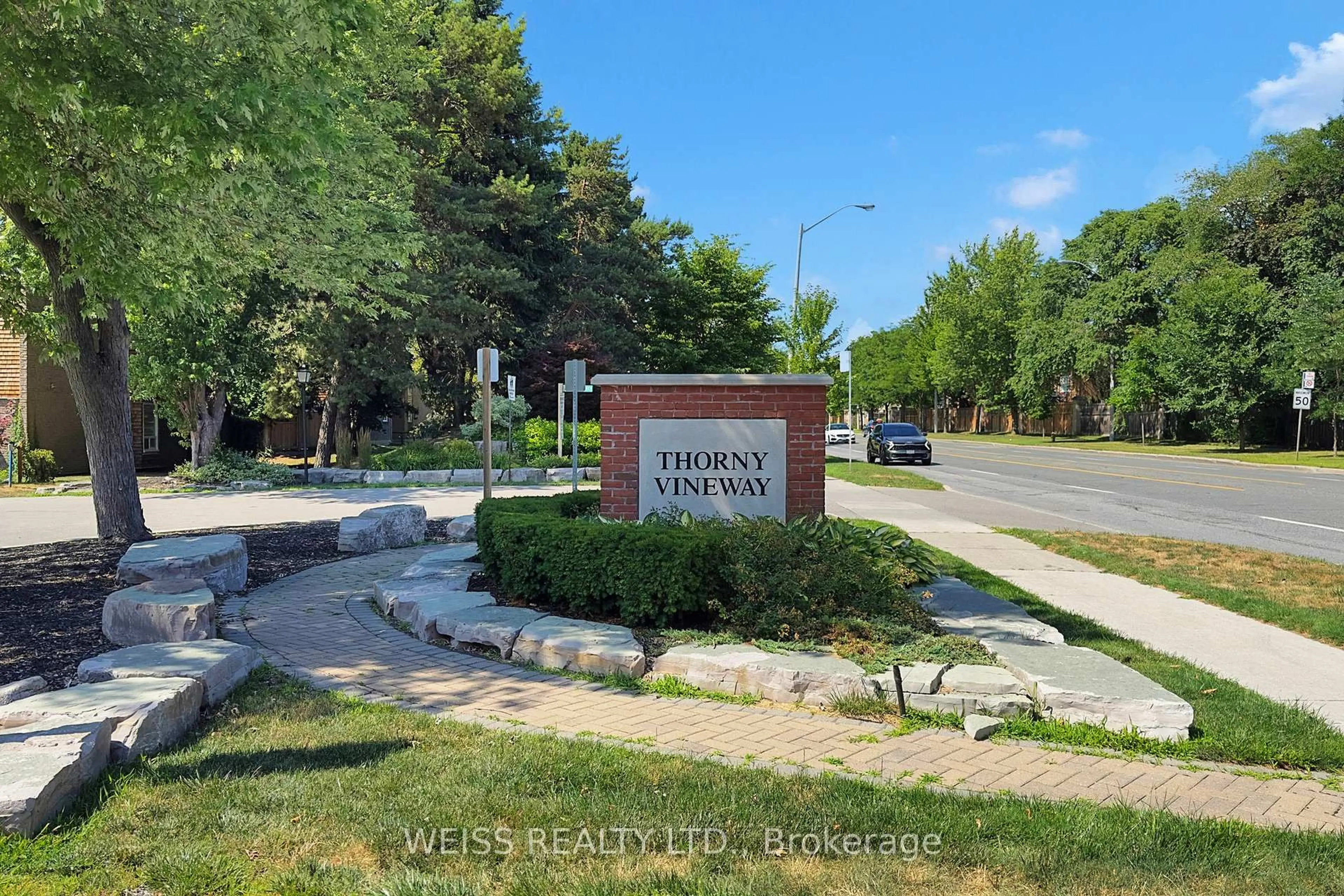 Unknown for 5 Thorny Vineway #39, Toronto Ontario M2J 4J1