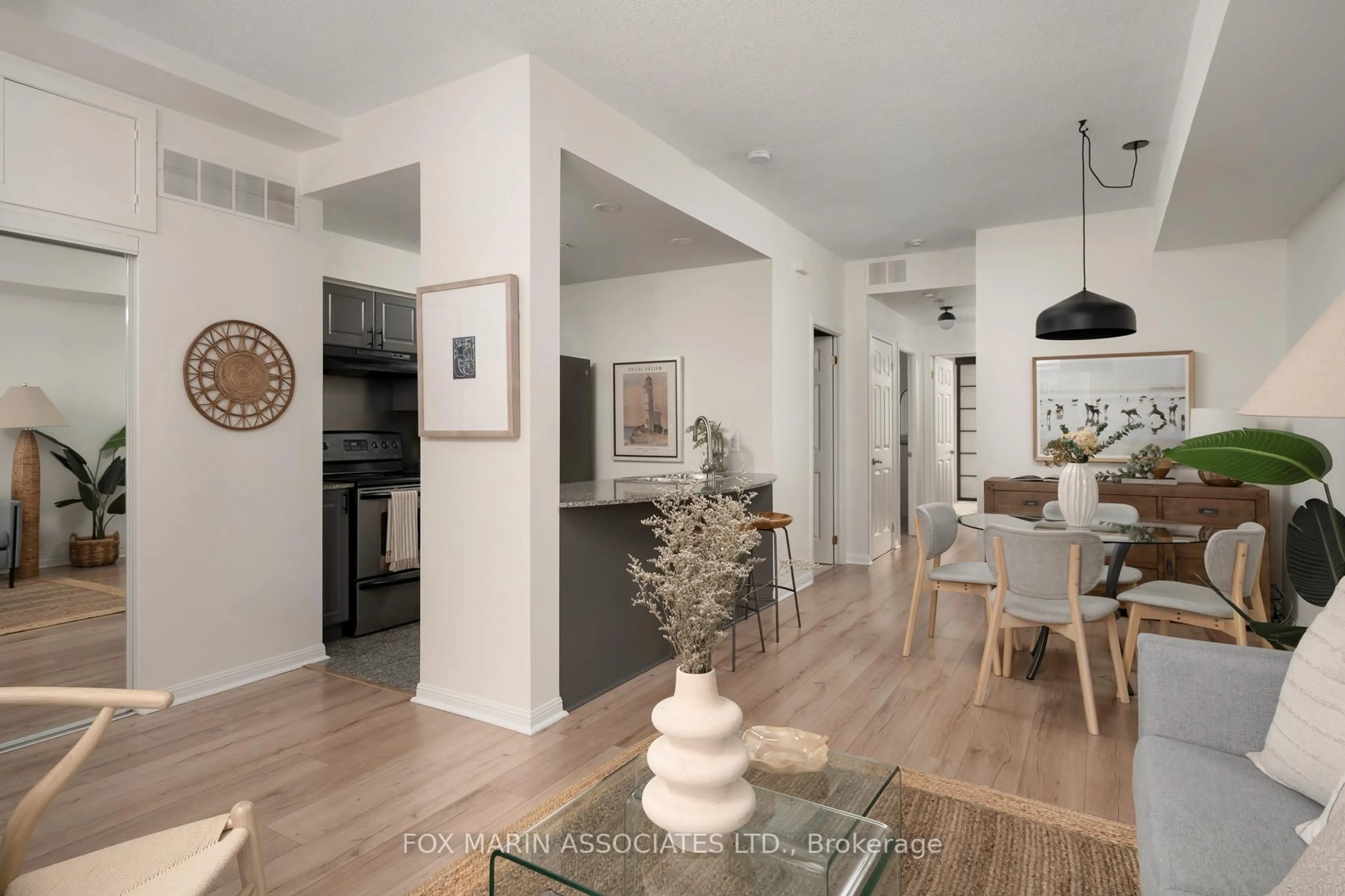 Open concept kitchen, unknown for 30 Stadium Rd #270, Toronto Ontario M5V 3P4