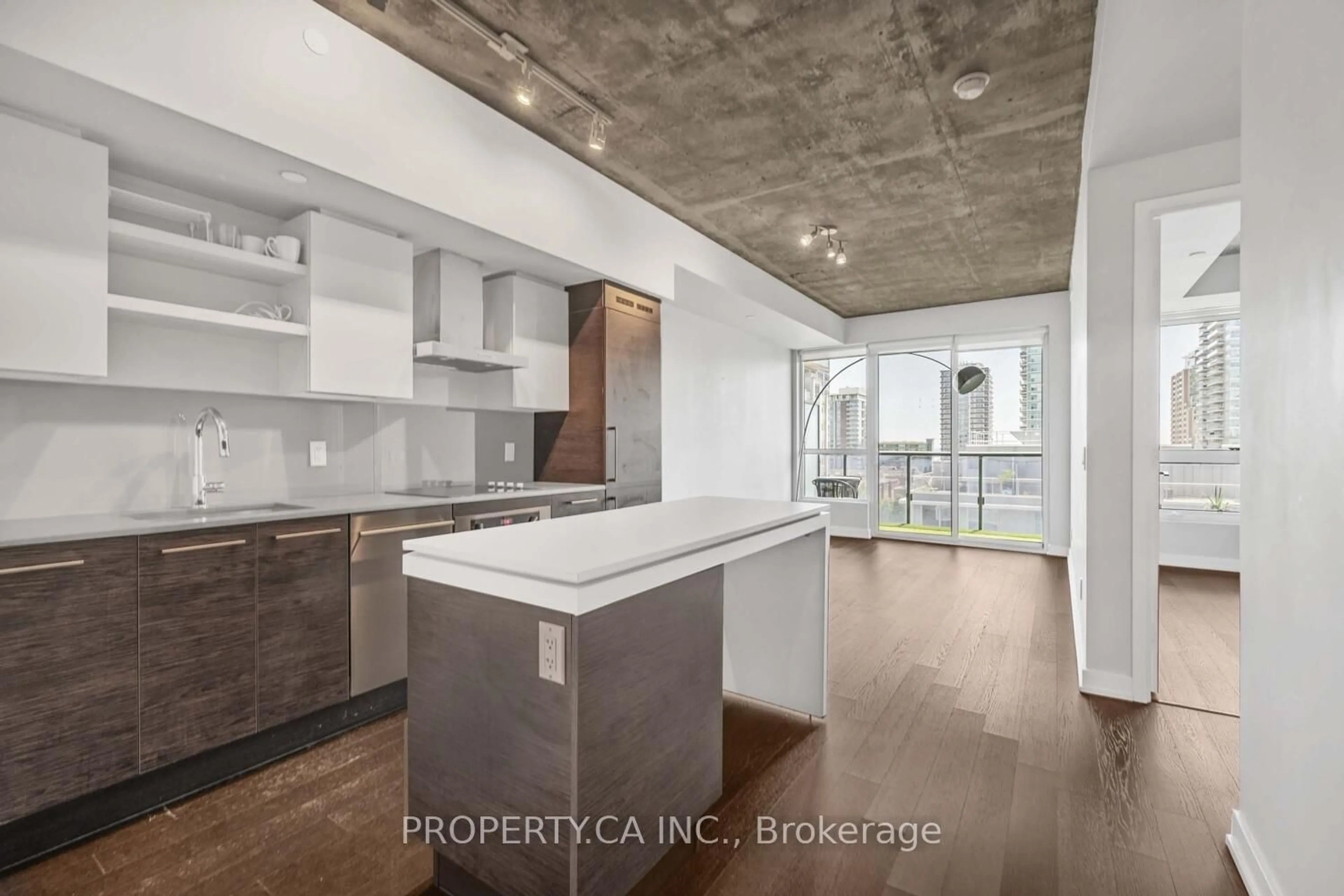 Open concept kitchen, unknown for 1030 King St #915, Toronto Ontario M6K 0B4
