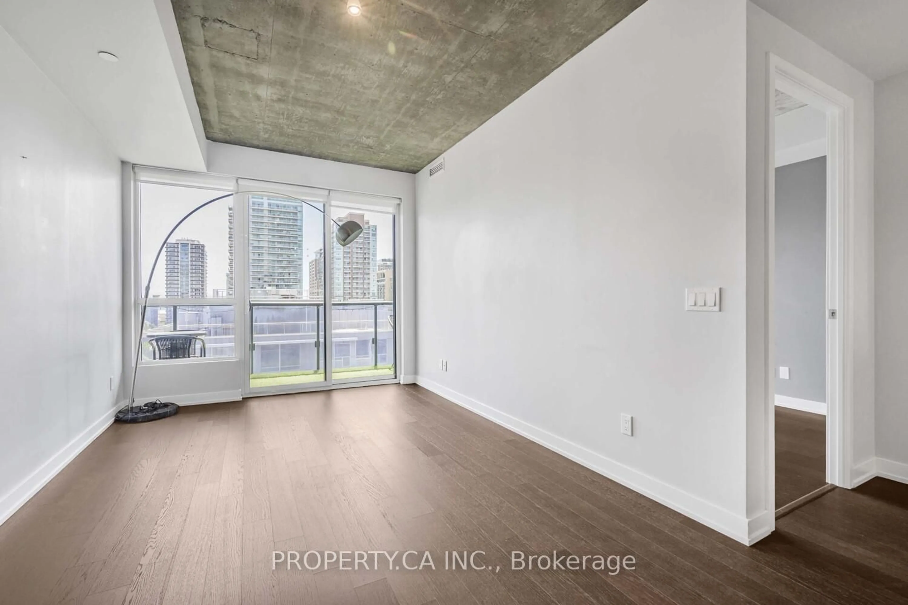 A pic of a room for 1030 King St #915, Toronto Ontario M6K 0B4