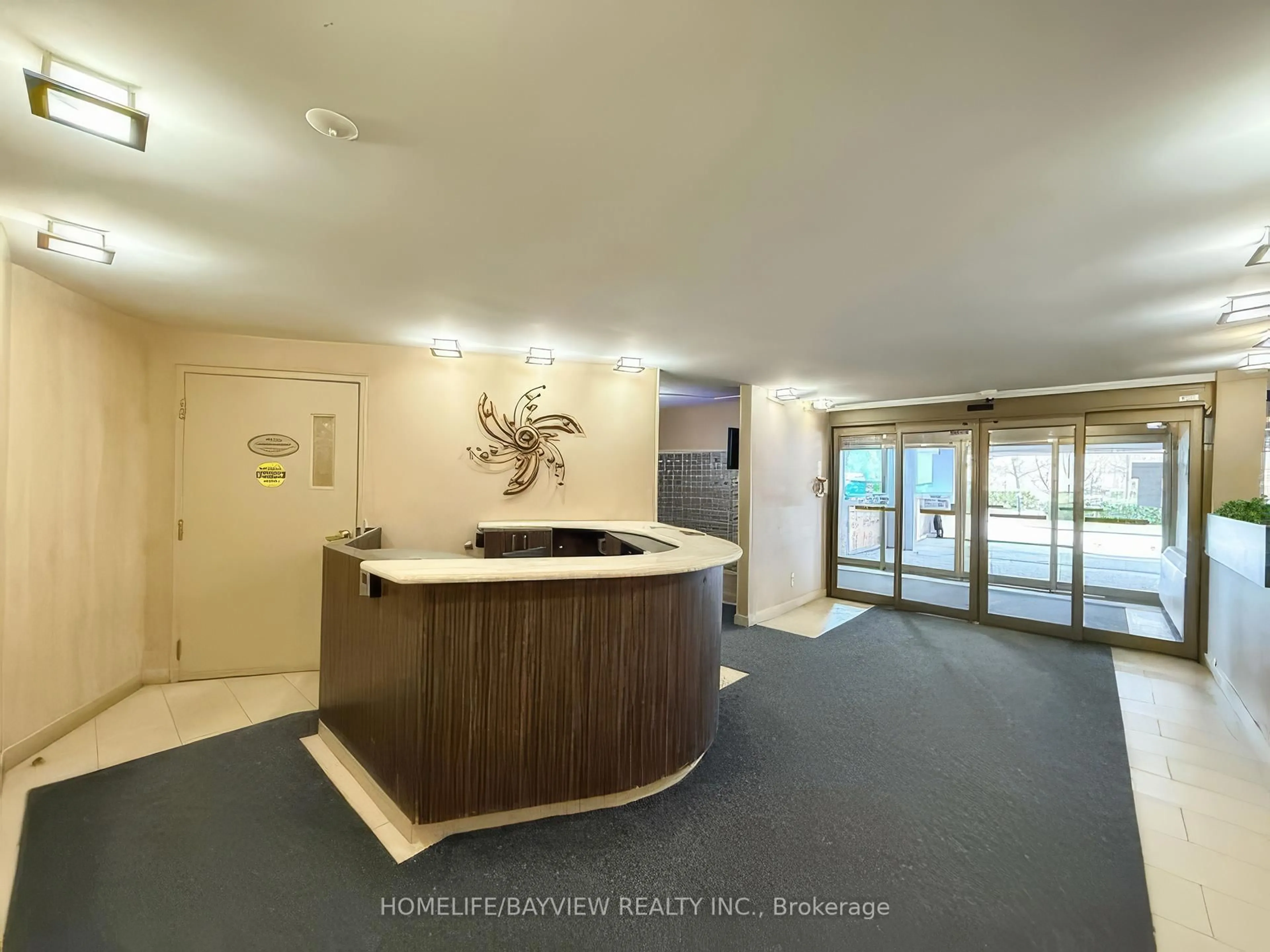 Indoor foyer for 20 EDGECLIFFE Gfwy #1408, Toronto Ontario M3C 3A4