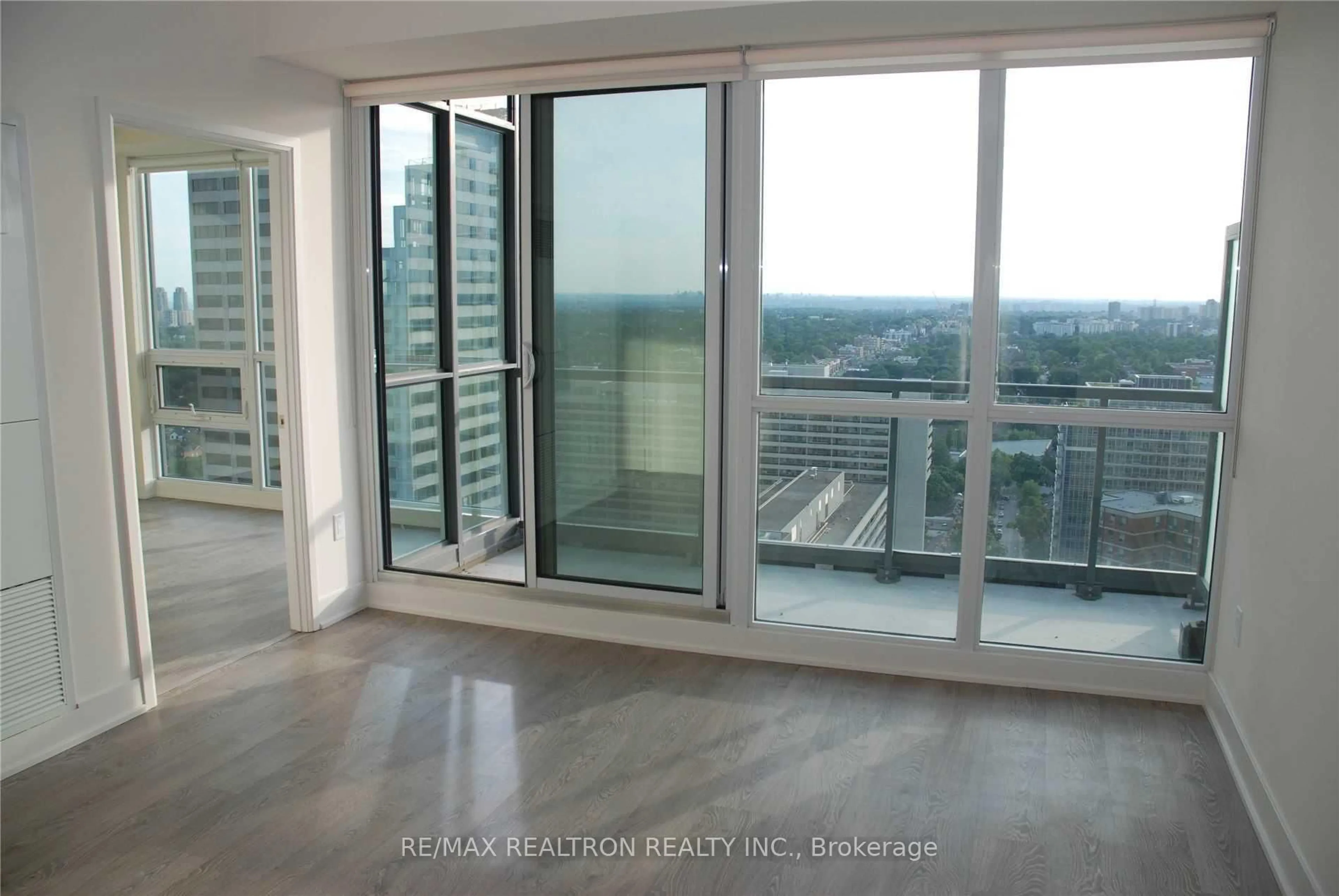 A pic of a room for 30 Roehampton Ave #3003, Toronto Ontario M4P 0B9