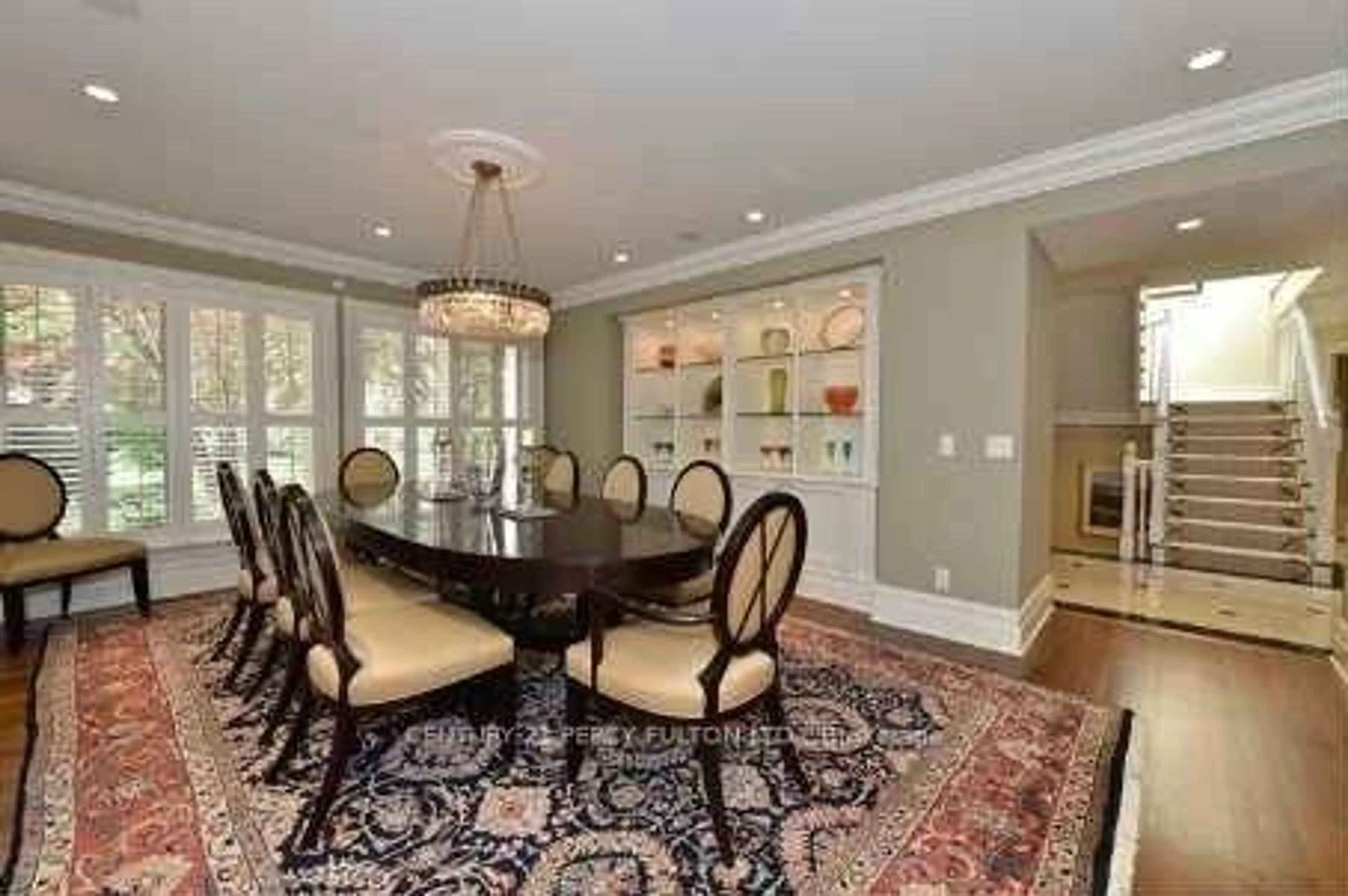 Dining room, carpet floor for 7 Valleyanna Dr, Toronto Ontario M4N 1J7
