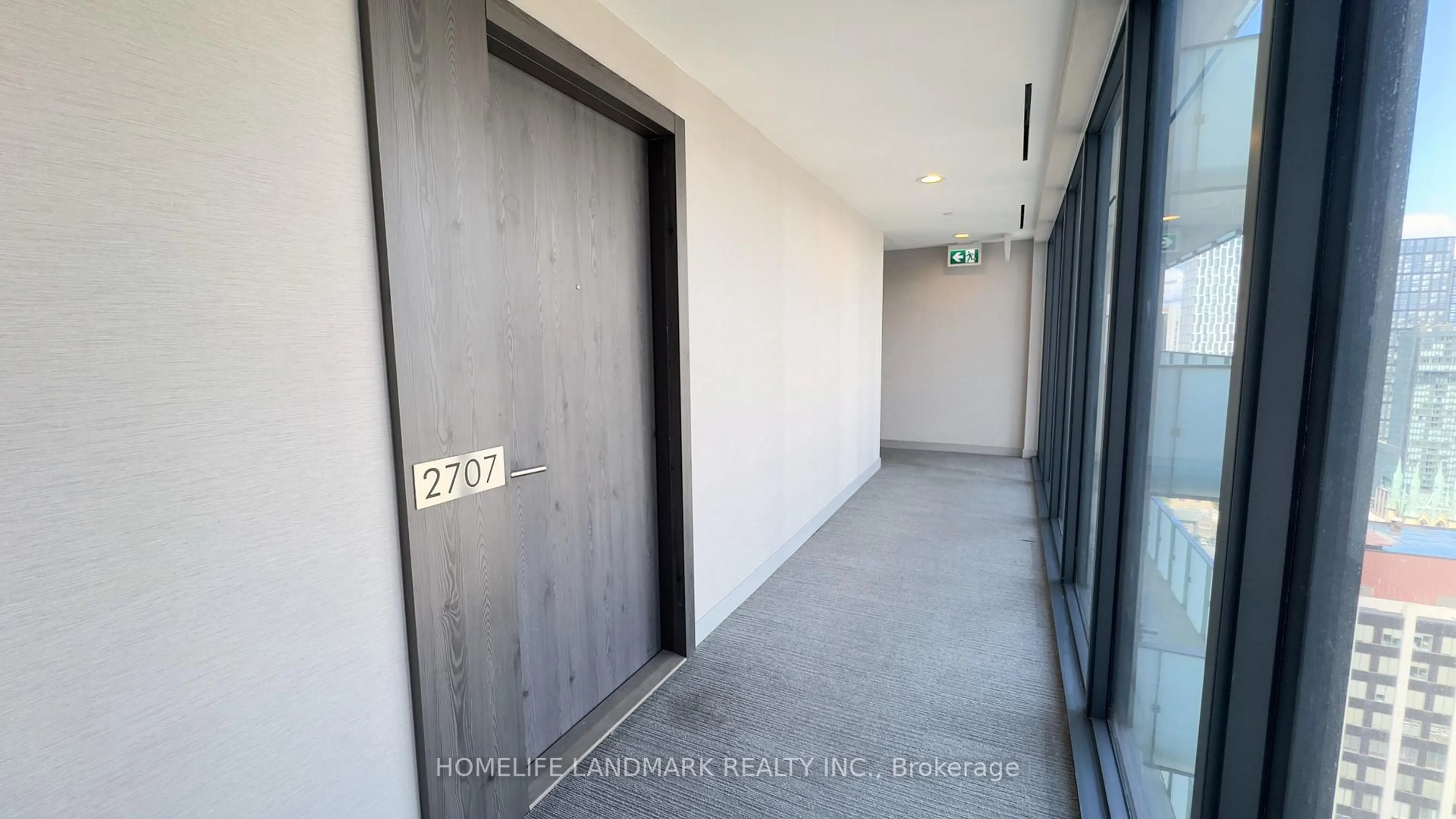 Indoor foyer for 25 Richmond St #2707, Toronto Ontario M5C 0A6