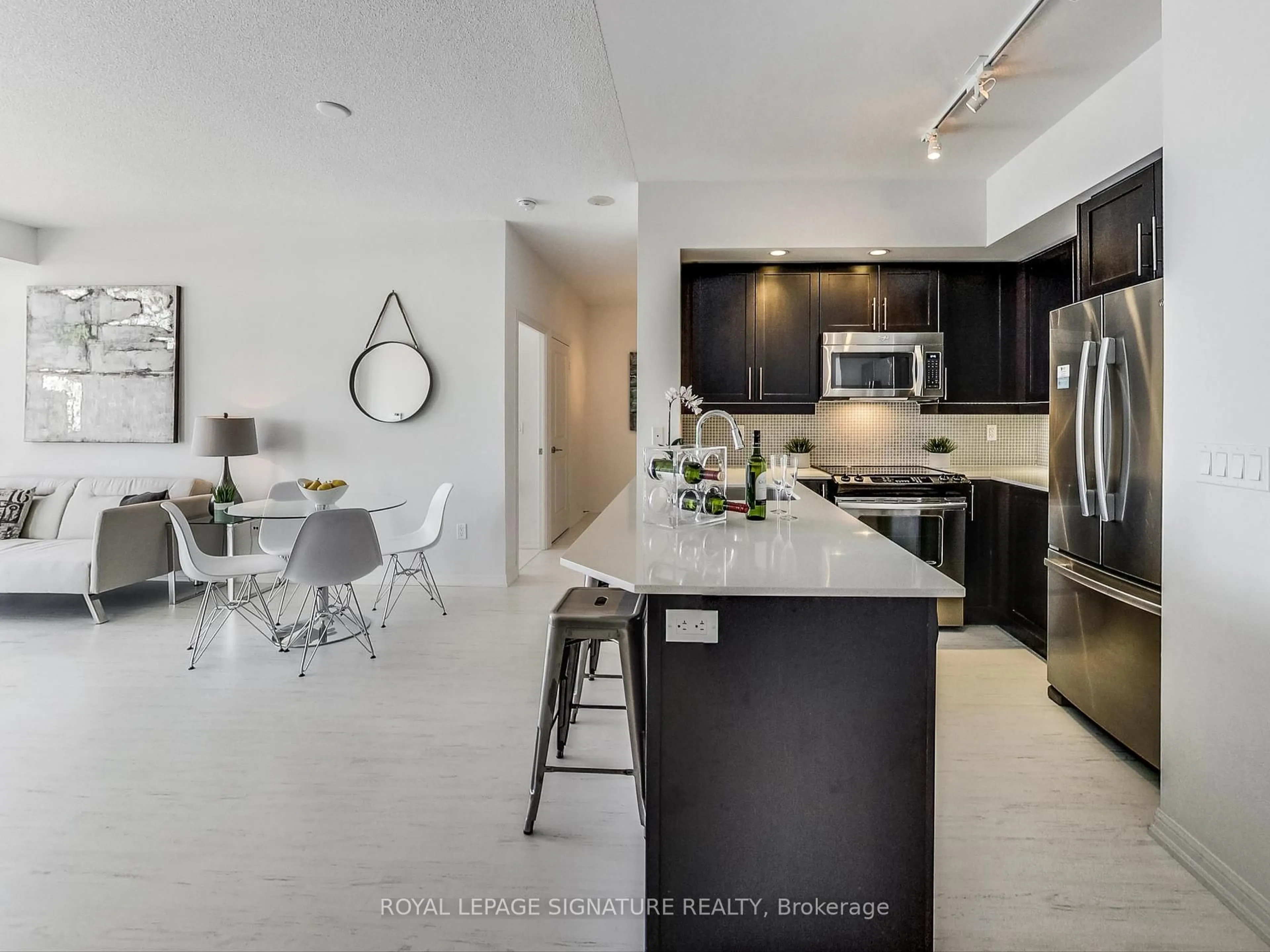 Open concept kitchen, ceramic/tile floor for 85 East Liberty St #2101, Toronto Ontario M6K 3R4