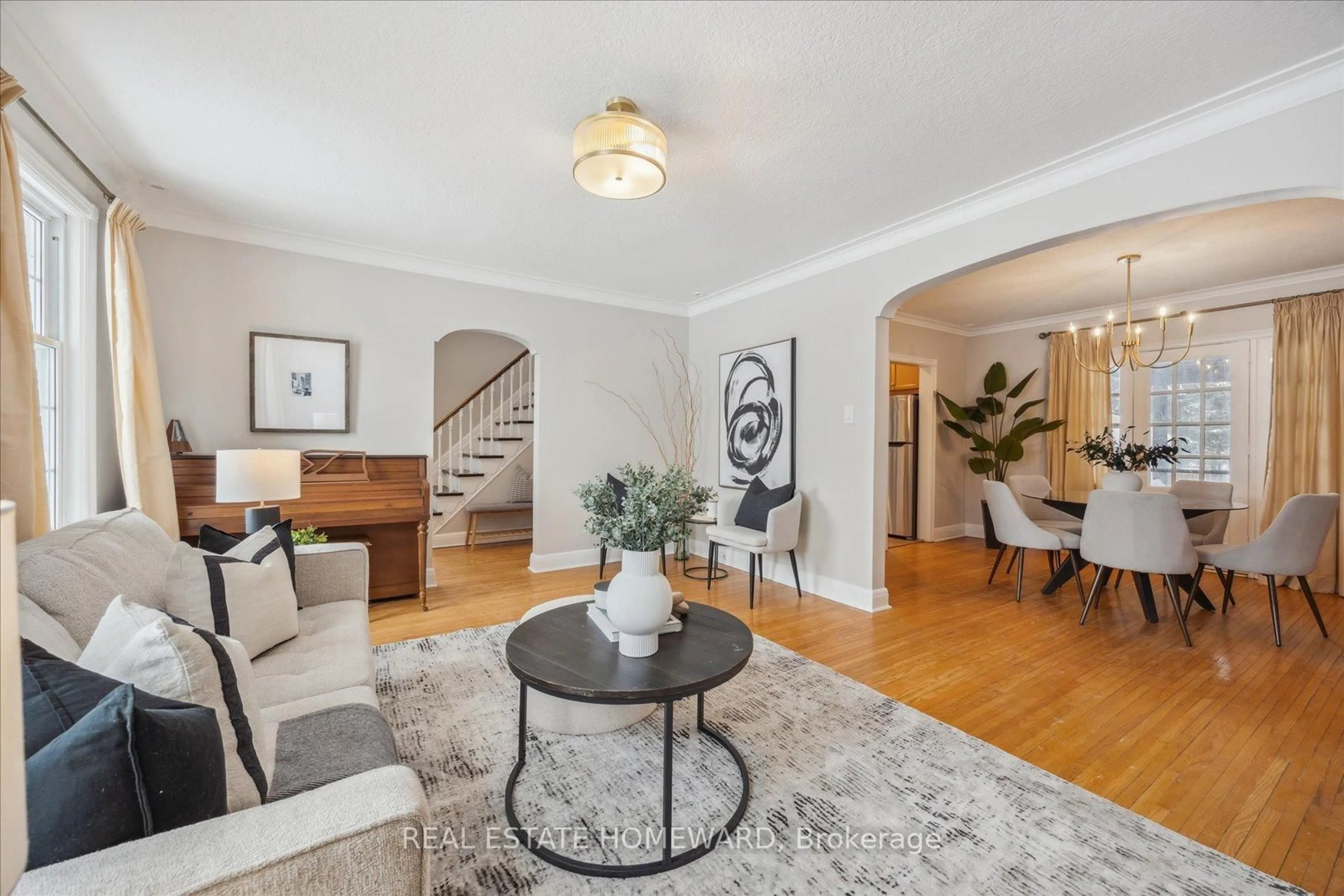 Living room with furniture, unknown for 51 Edgecombe Ave, Toronto Ontario M5N 2X4