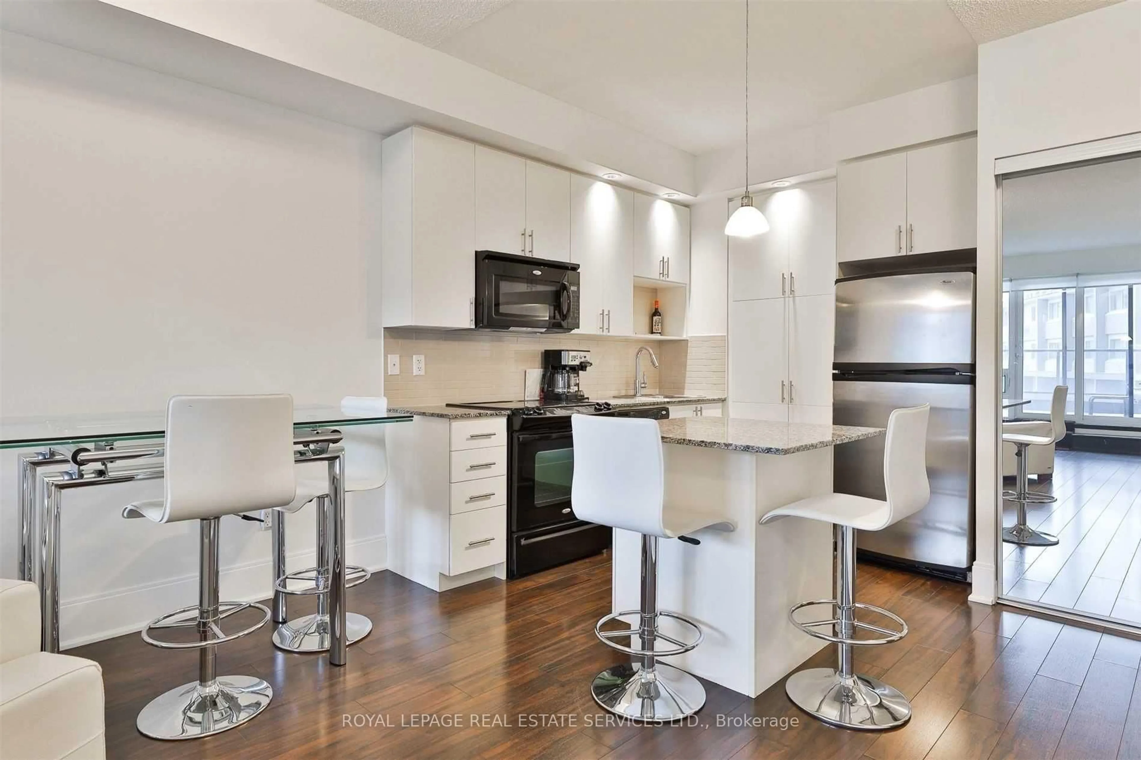 Open concept kitchen, unknown for 181 Wynford Dr #412, Toronto Ontario M3C 0C6