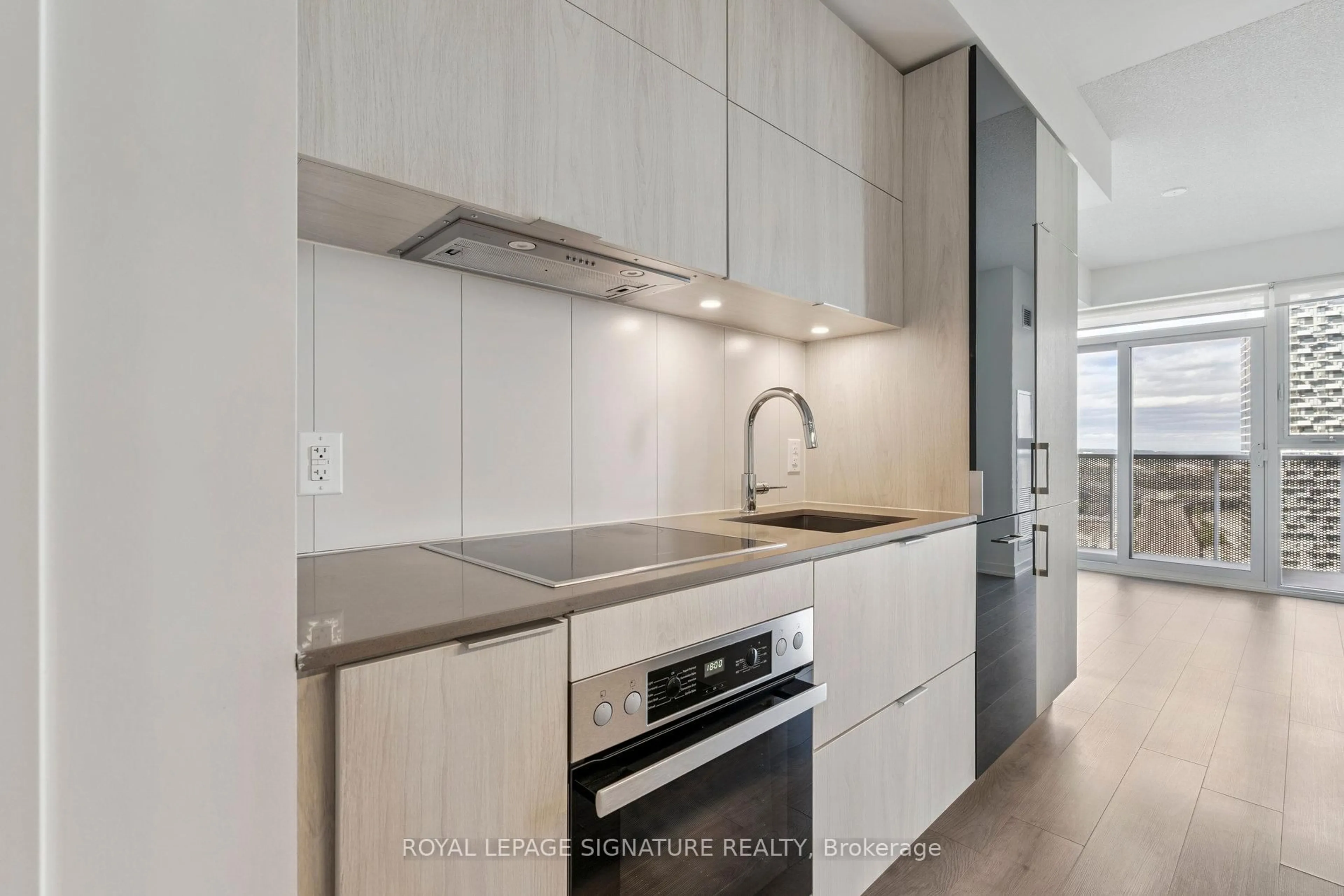 Unknown for 20 Richardson St #2502, Toronto Ontario M5A 0S6