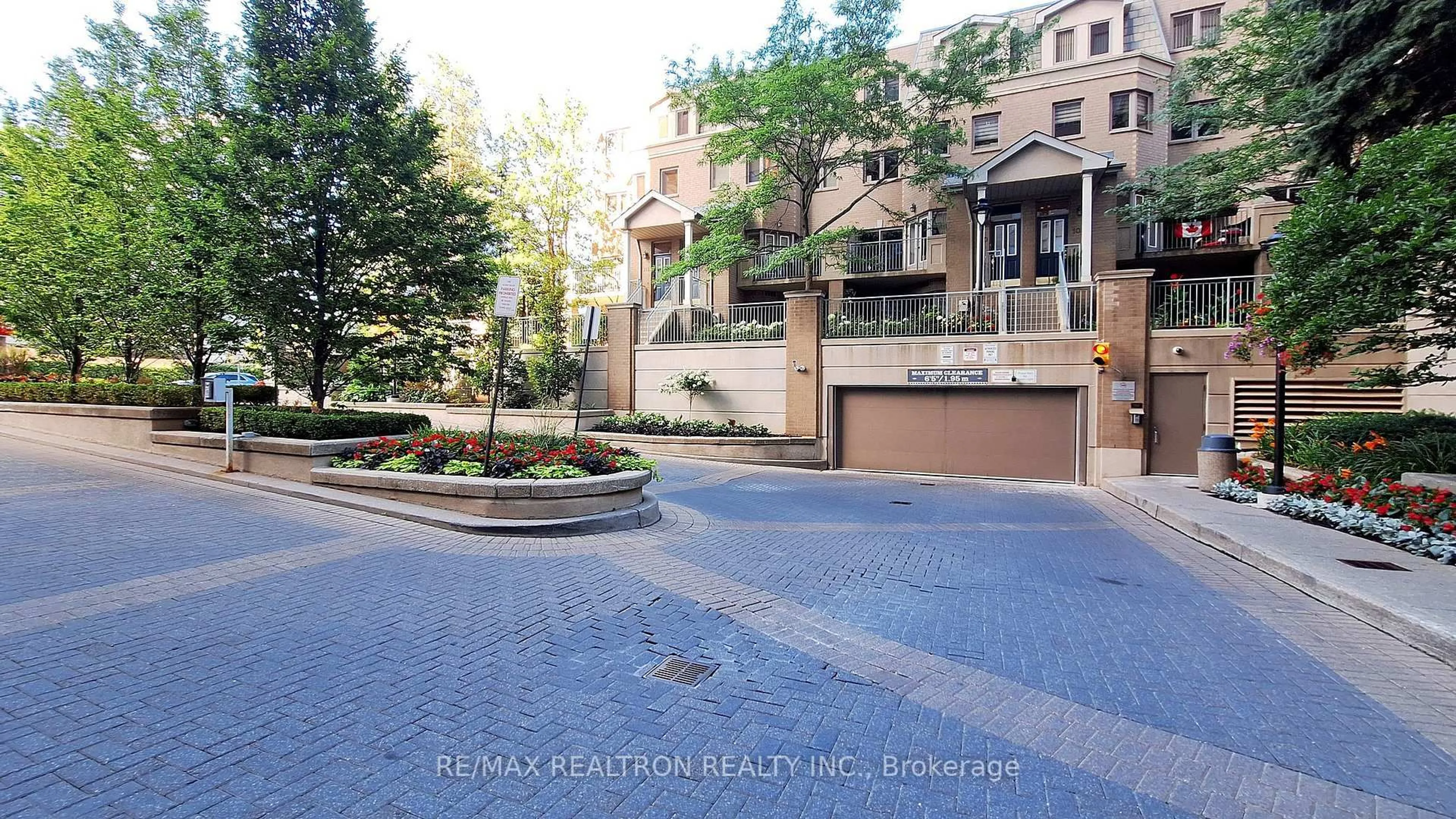 Patio, street for 5418 Yonge St #308, Toronto Ontario M2N 6X4