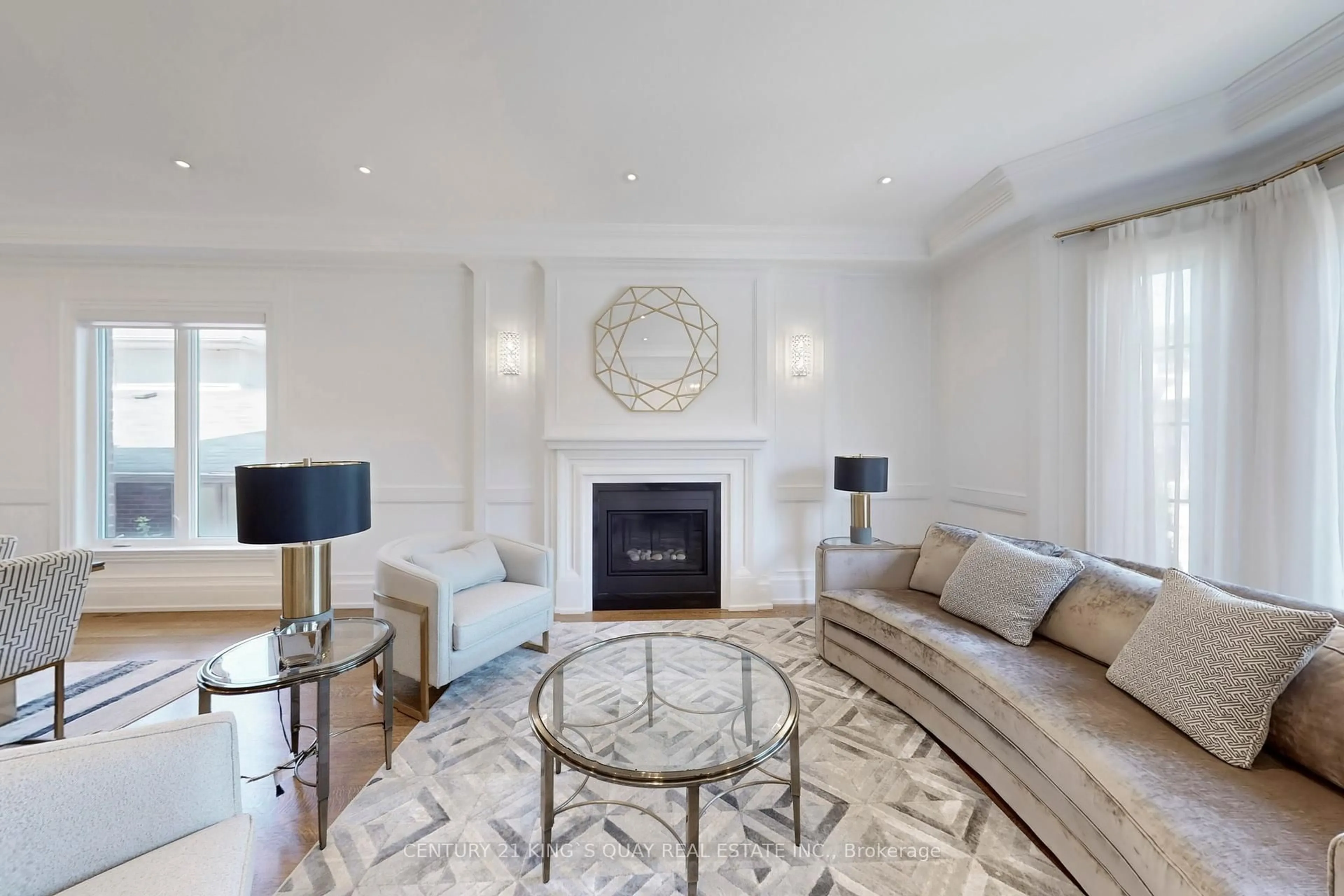Living room with furniture, unknown for 33 Citation Dr, Toronto Ontario M2K 1S5