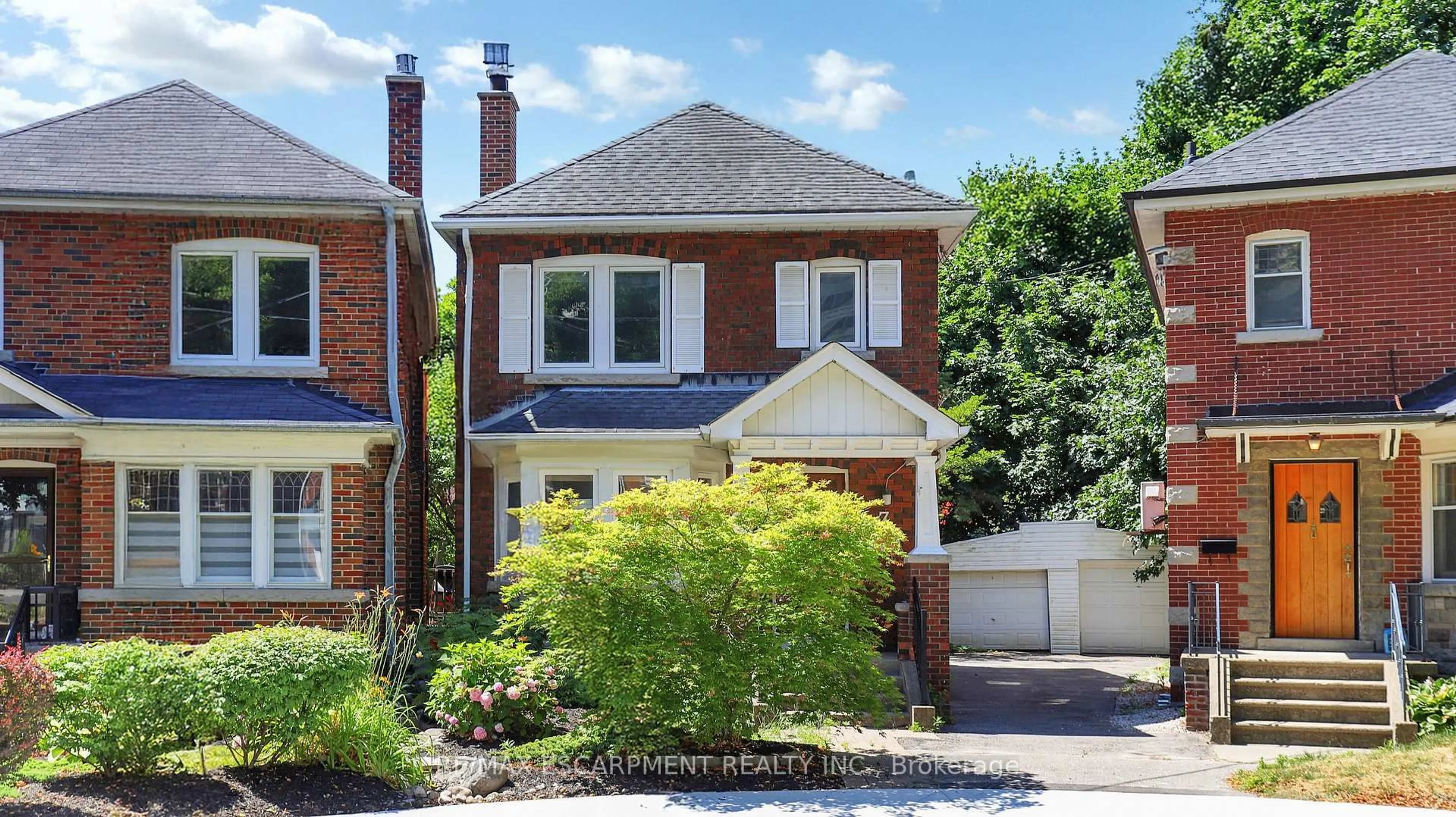 Home with brick exterior material, street for 7 Duplex Cres, Toronto Ontario M5P 1J1