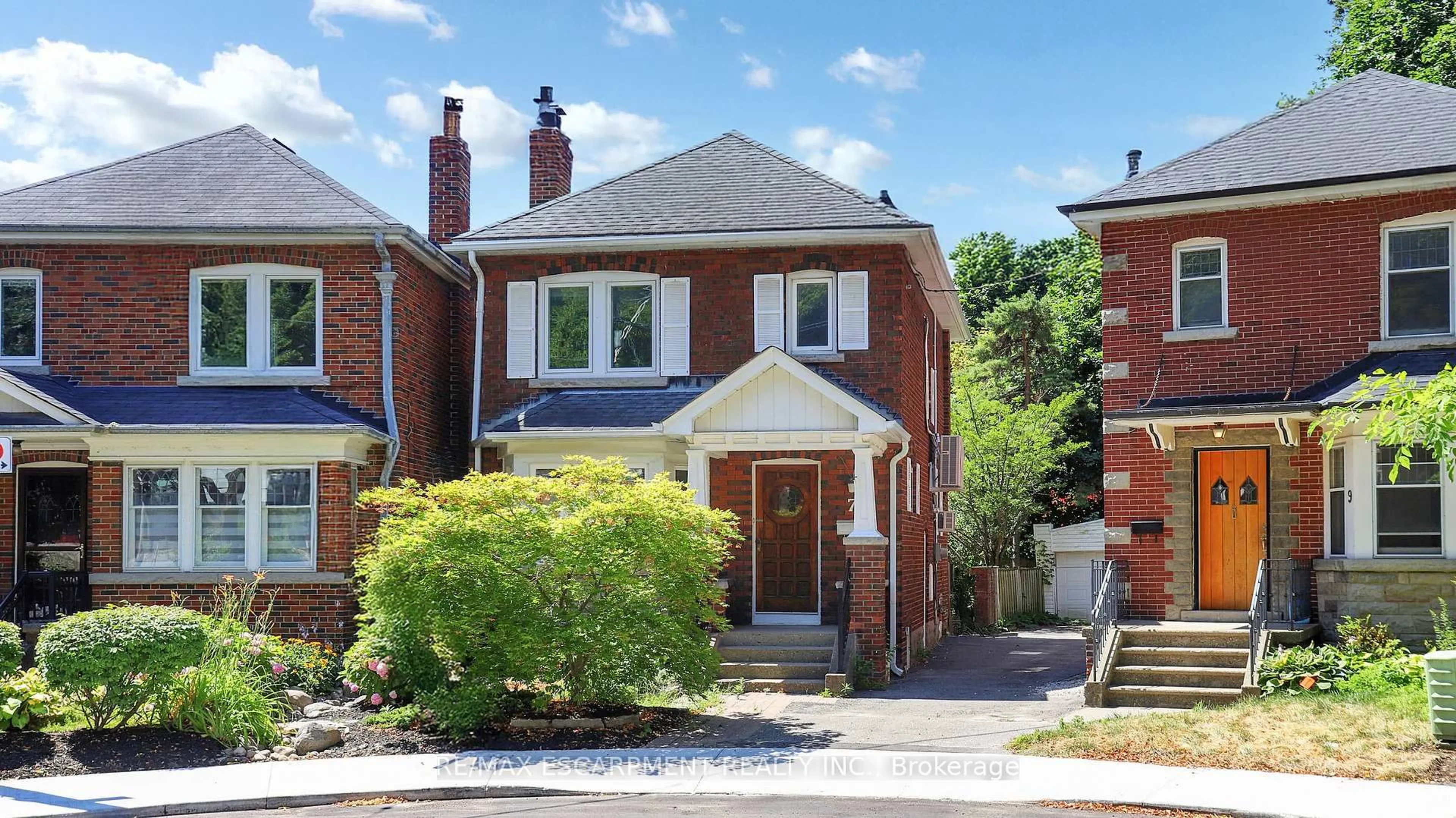 Home with brick exterior material, street for 7 Duplex Cres, Toronto Ontario M5P 1J1