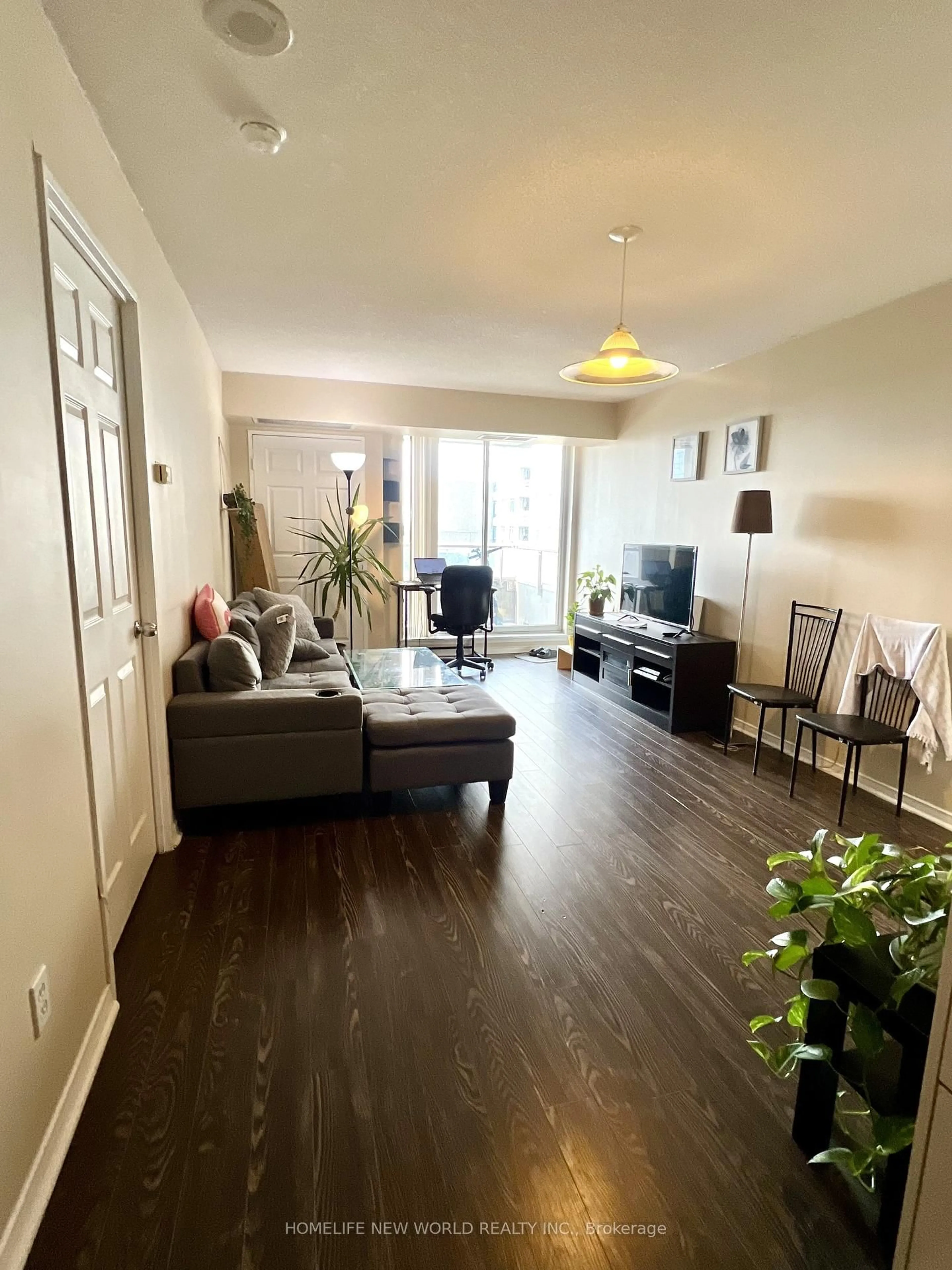 Living room with furniture, wood/laminate floor for 18 Hillcrest Ave #1608, Toronto Ontario M2N 6T5