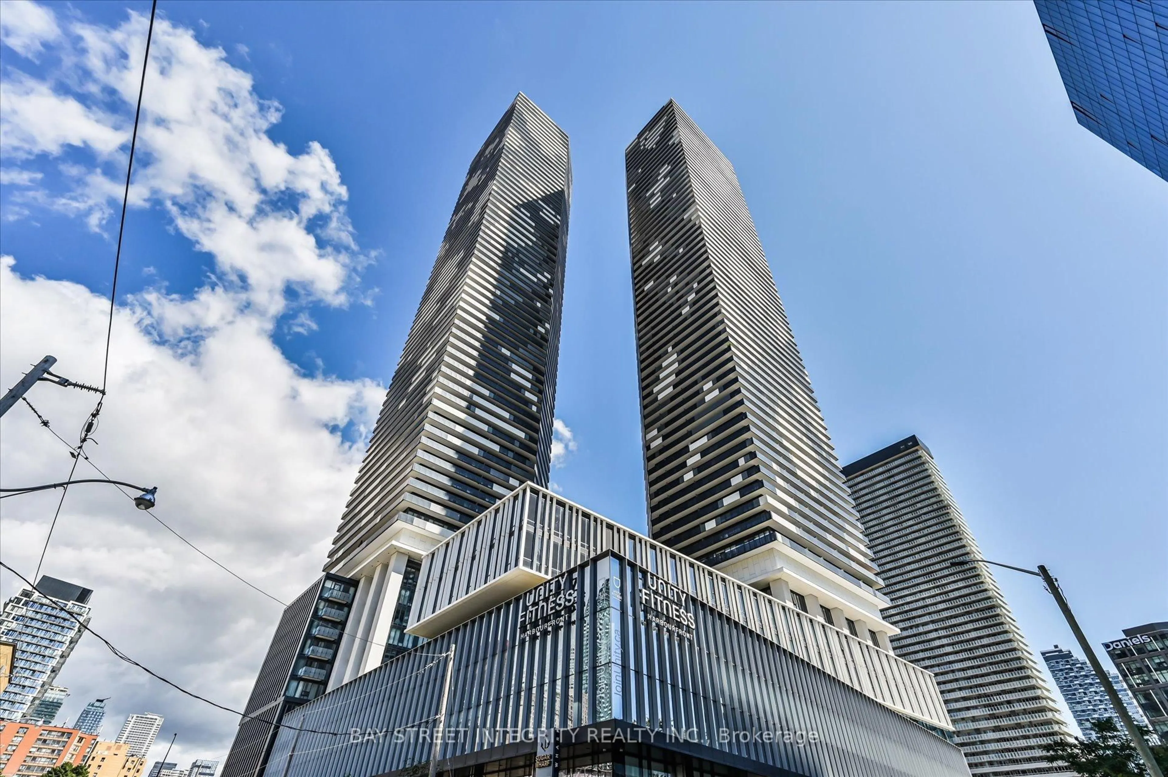 Indoor foyer for 55 Cooper St #4011, Toronto Ontario M5E 0G1