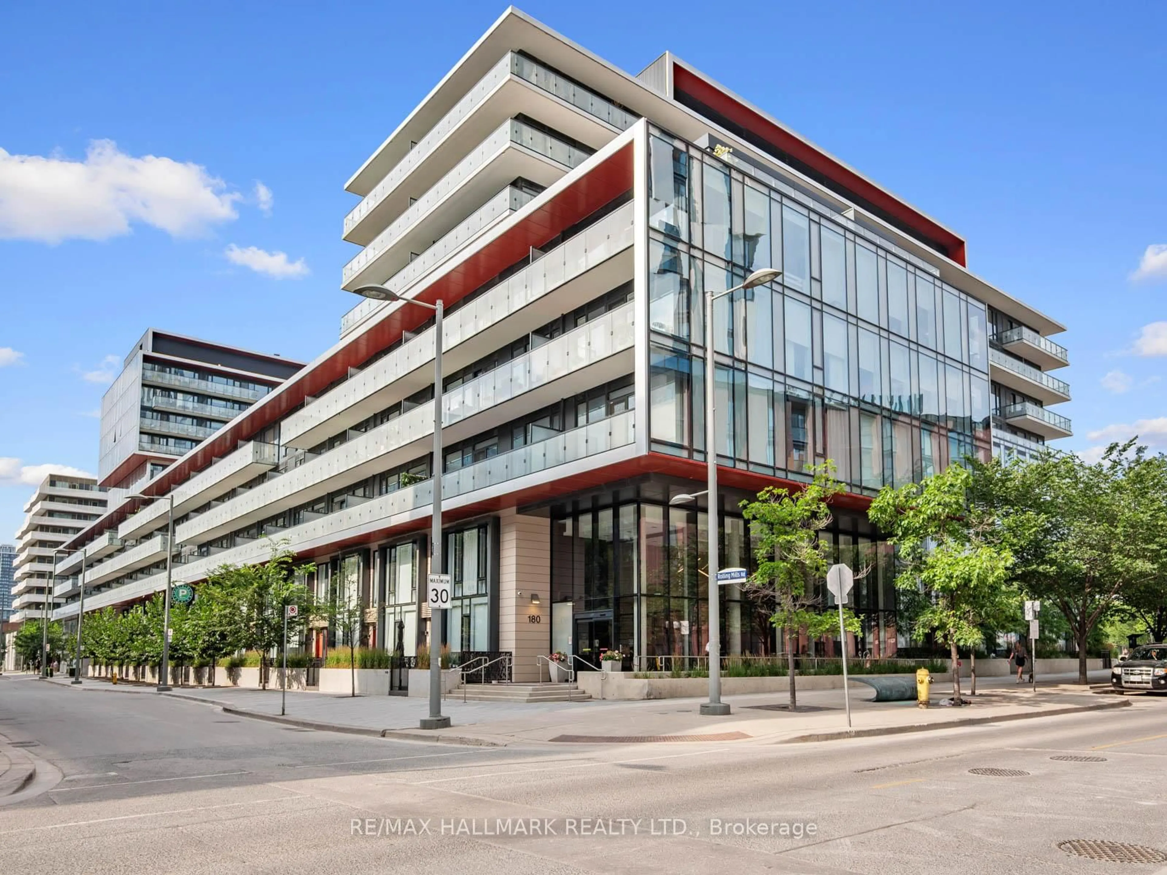 Indoor foyer for 35 Rolling Mills Rd #S423, Toronto Ontario M5A 1G9