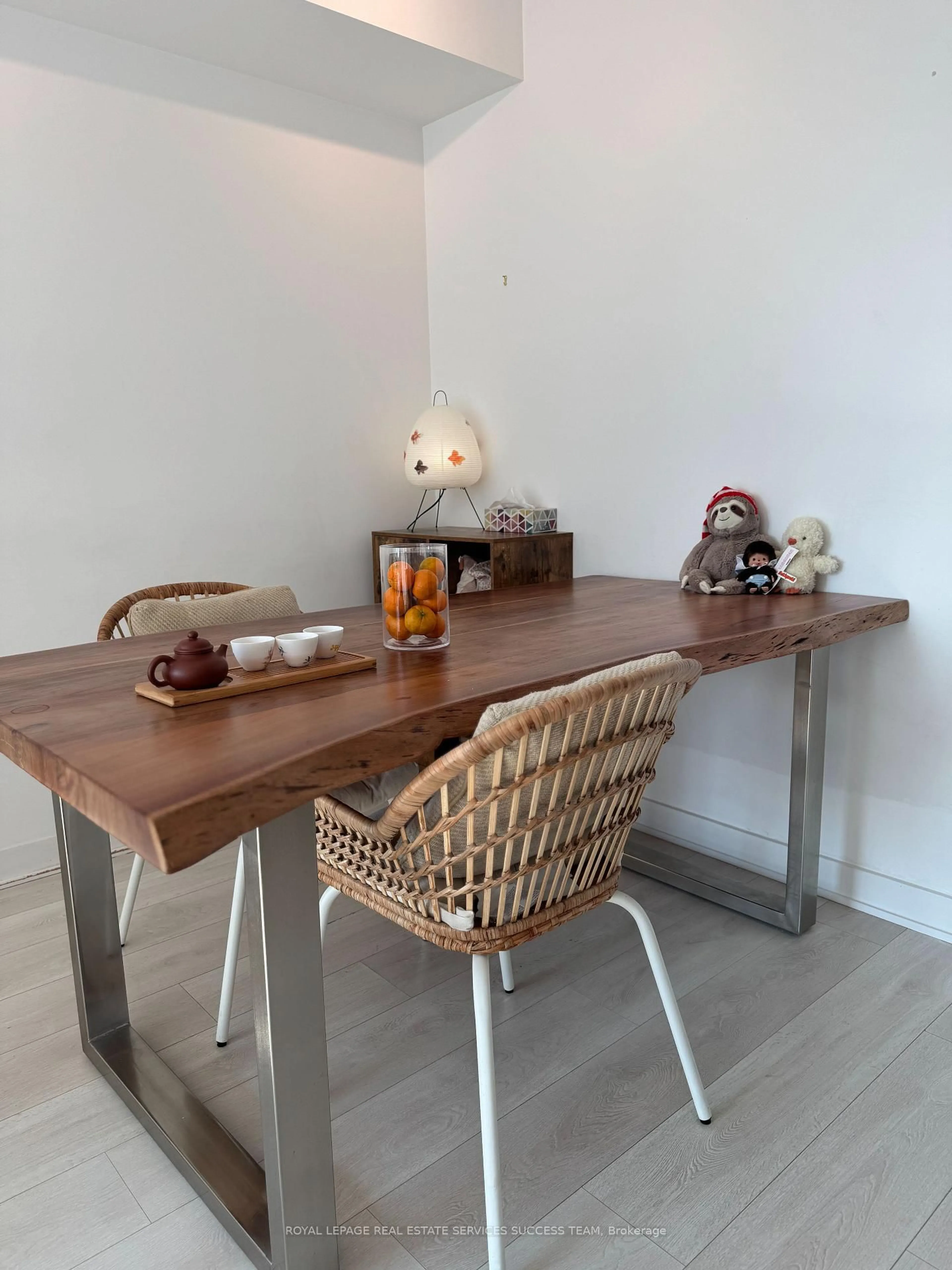 Dining room, wood/laminate floor for 188 Cumberland St #1111, Toronto Ontario M5R 1A8