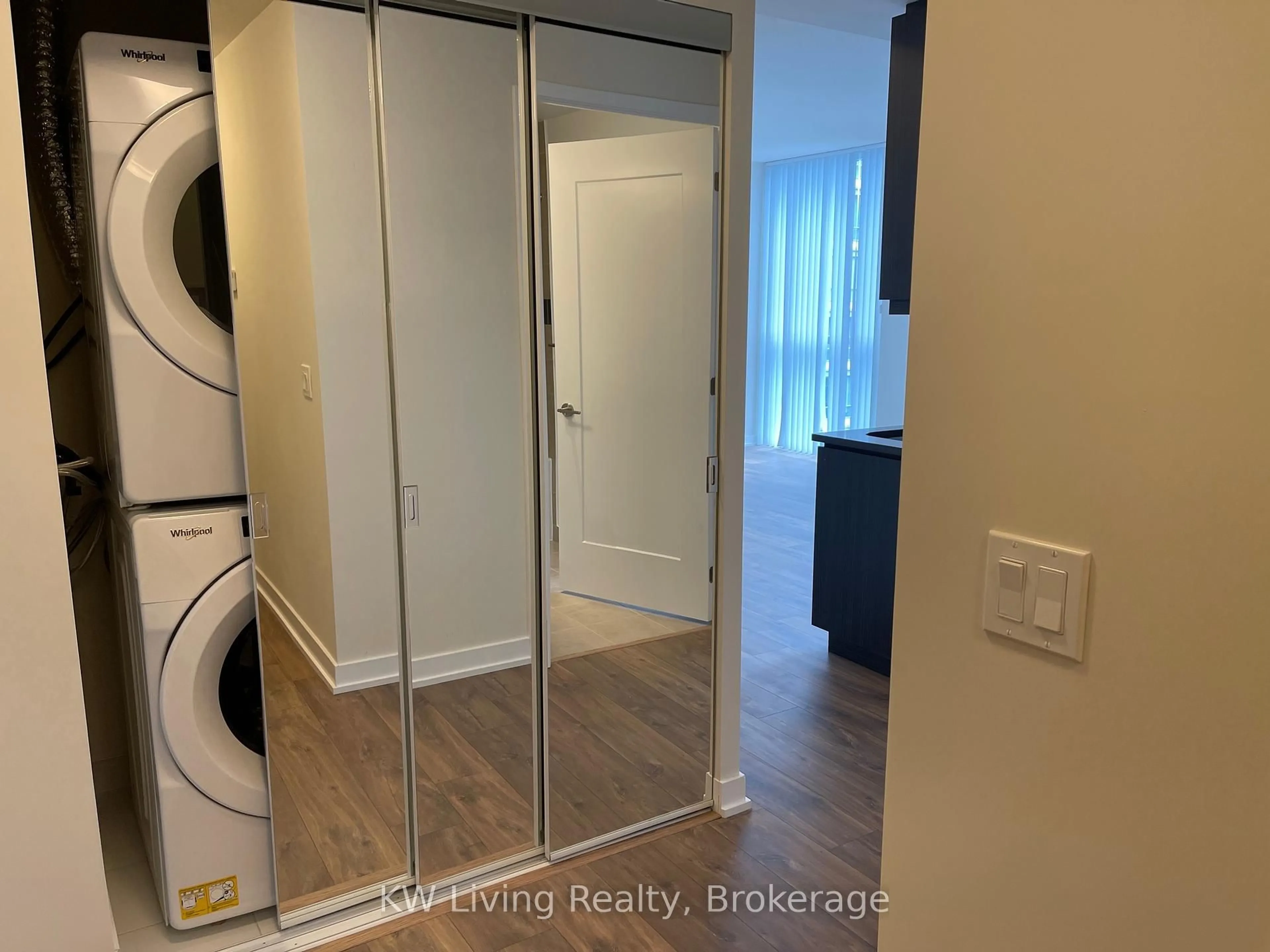 Laundry room for 99 John St #3204, Toronto Ontario M5V 0S6