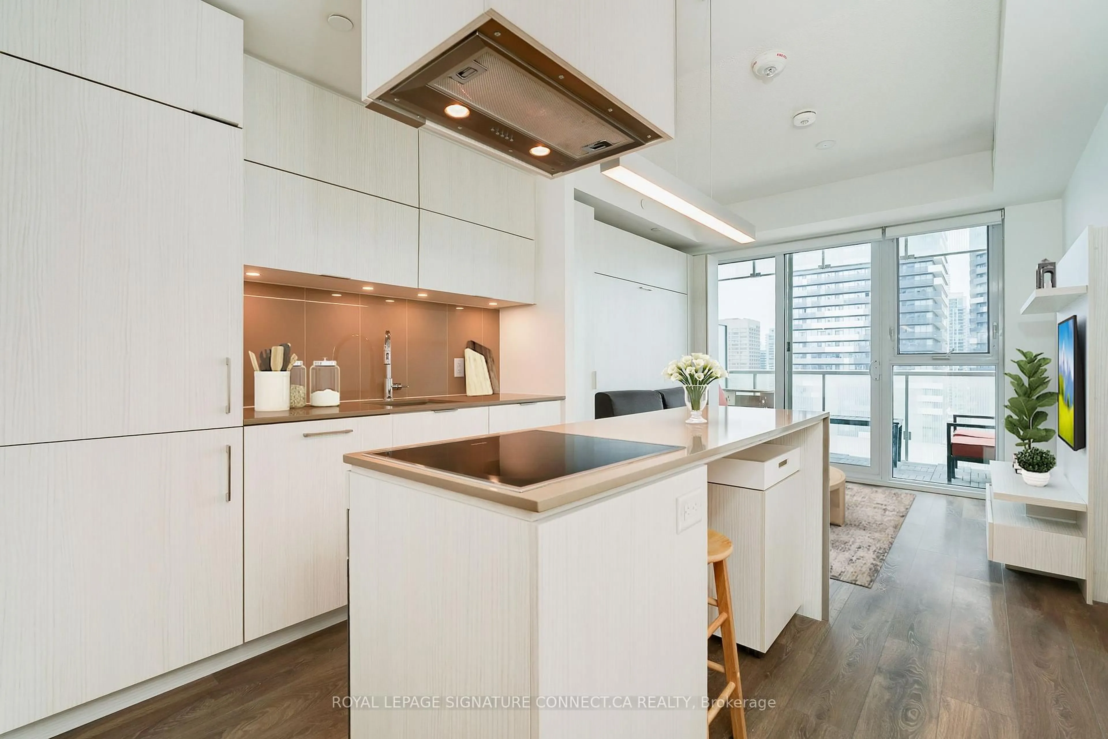 Contemporary kitchen, unknown for 15 Lower Jarvis St #1509, Toronto Ontario M5E 0C4