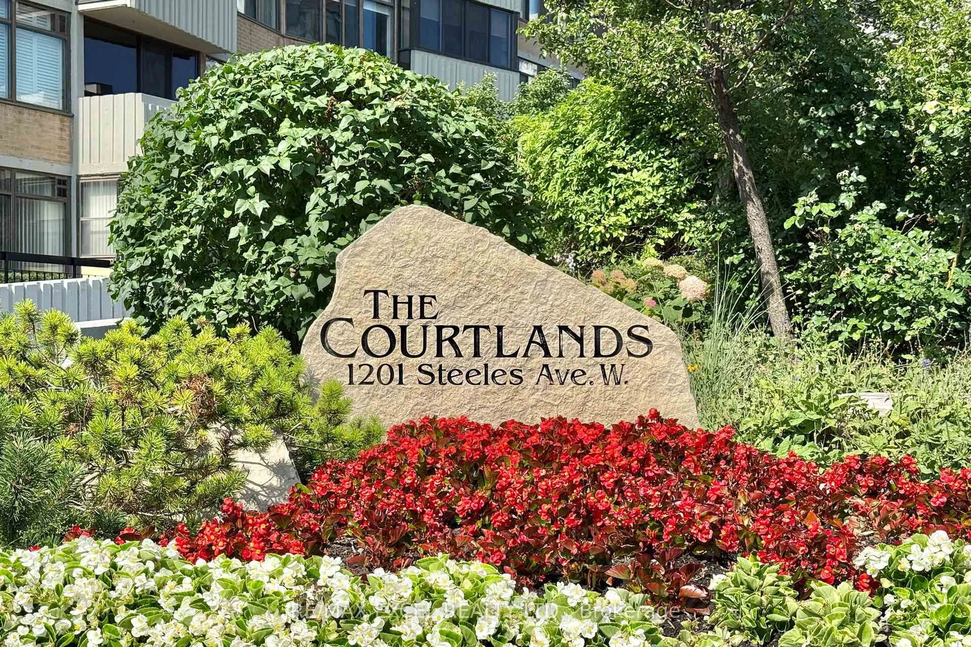 Lobby for 1201 Steeles Ave #501, Toronto Ontario M2R 3K1