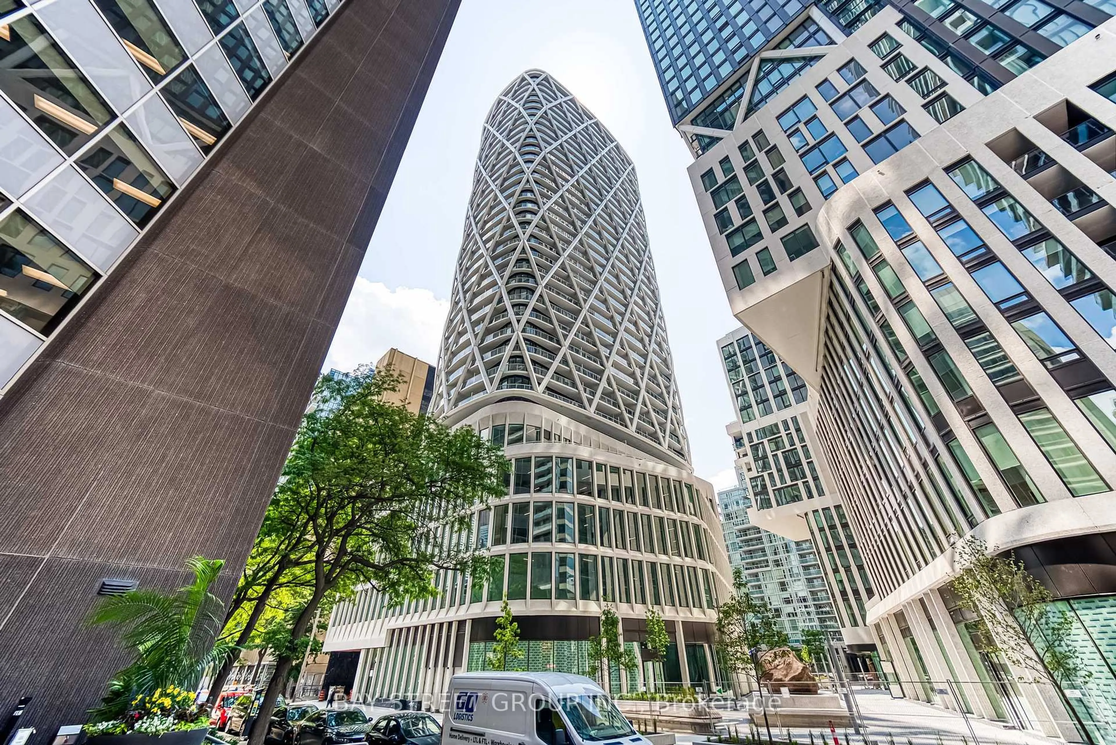 Indoor foyer for 230 Simcoe St #3514, Toronto Ontario M5T 0E2
