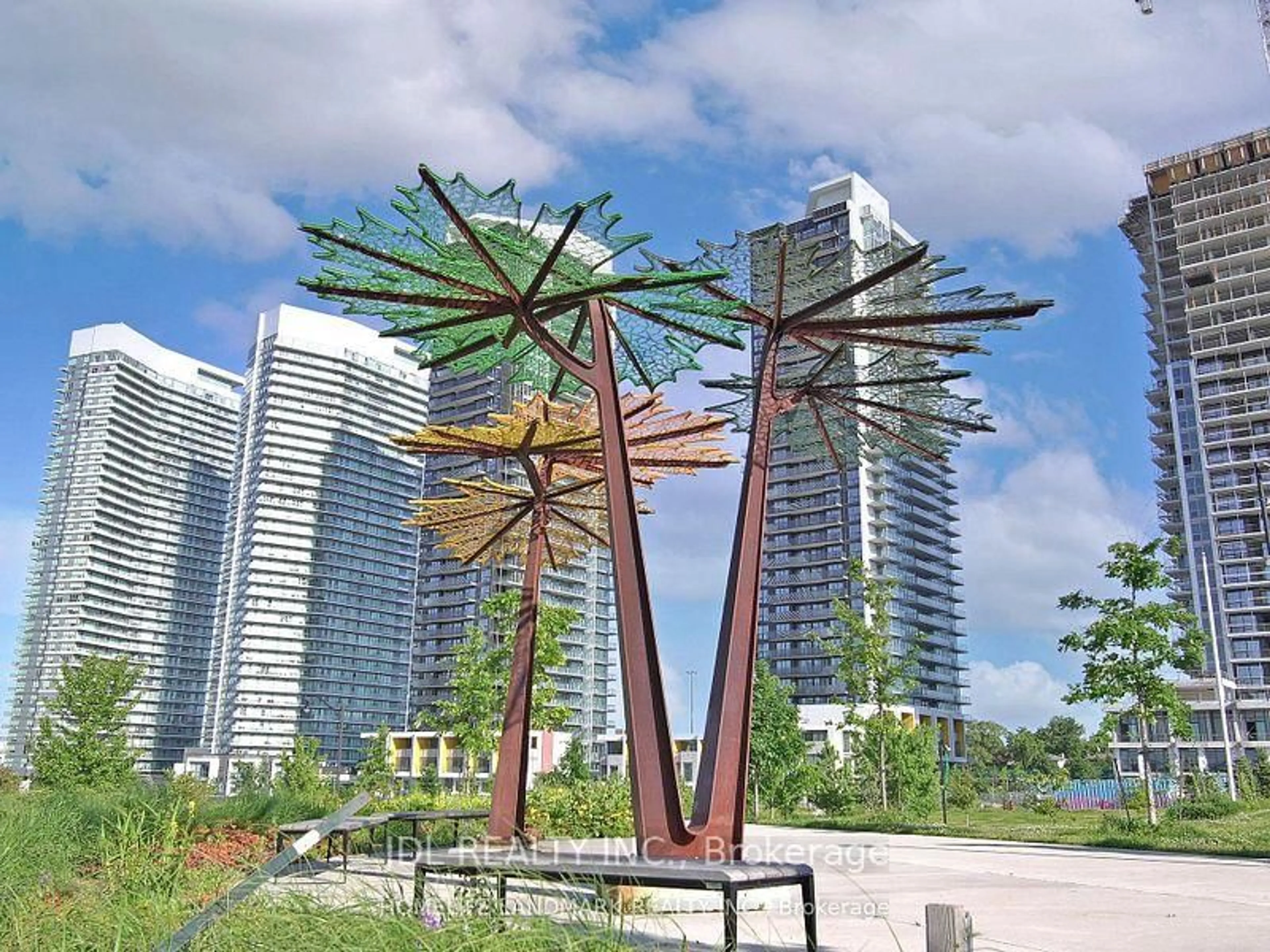 Patio, street for 95 McMahon Dr #1910, Toronto Ontario M2K 0H2