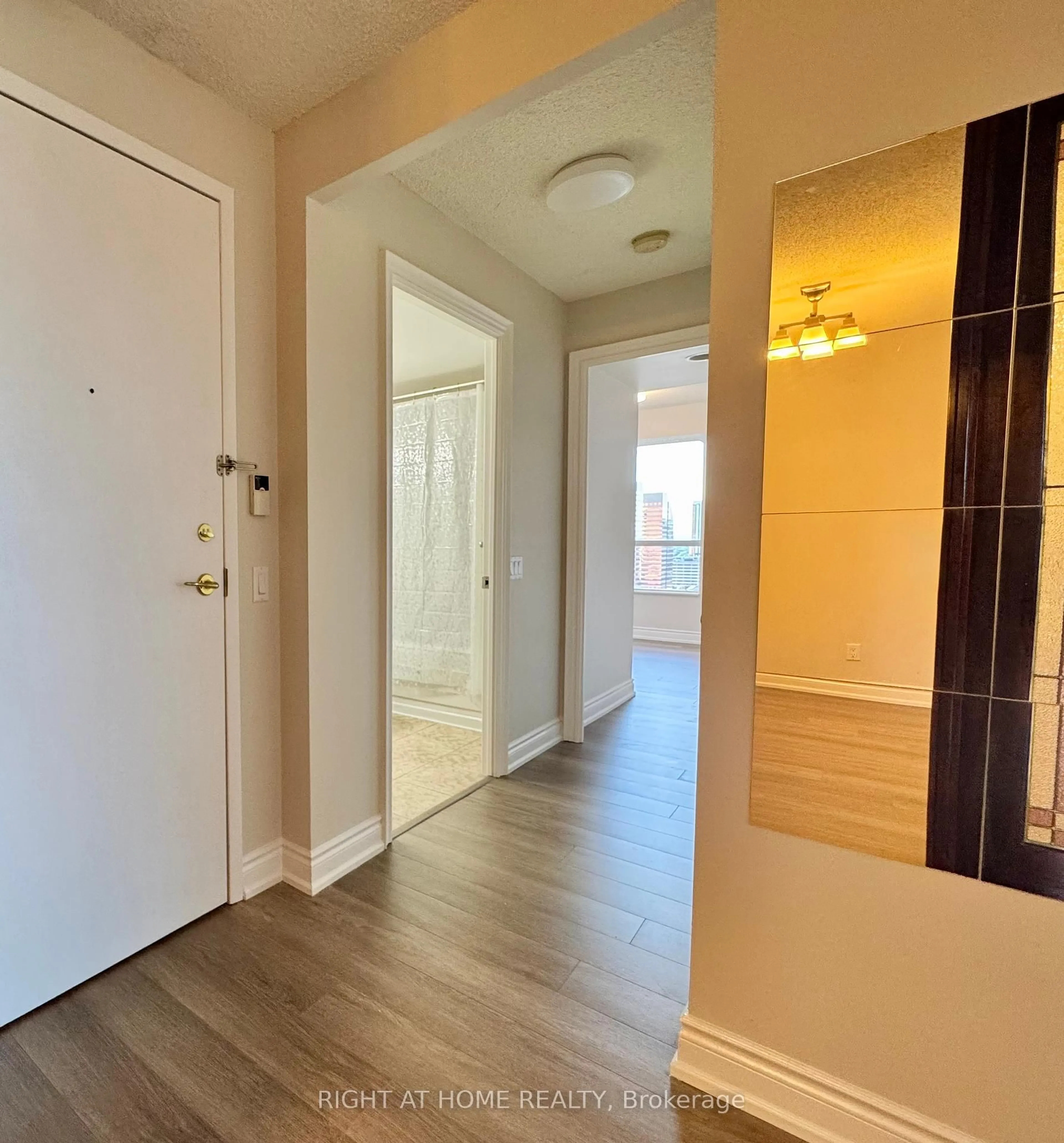 Indoor entryway for 10 NORTHTOWN Way #2112, Toronto Ontario M2N 7L4