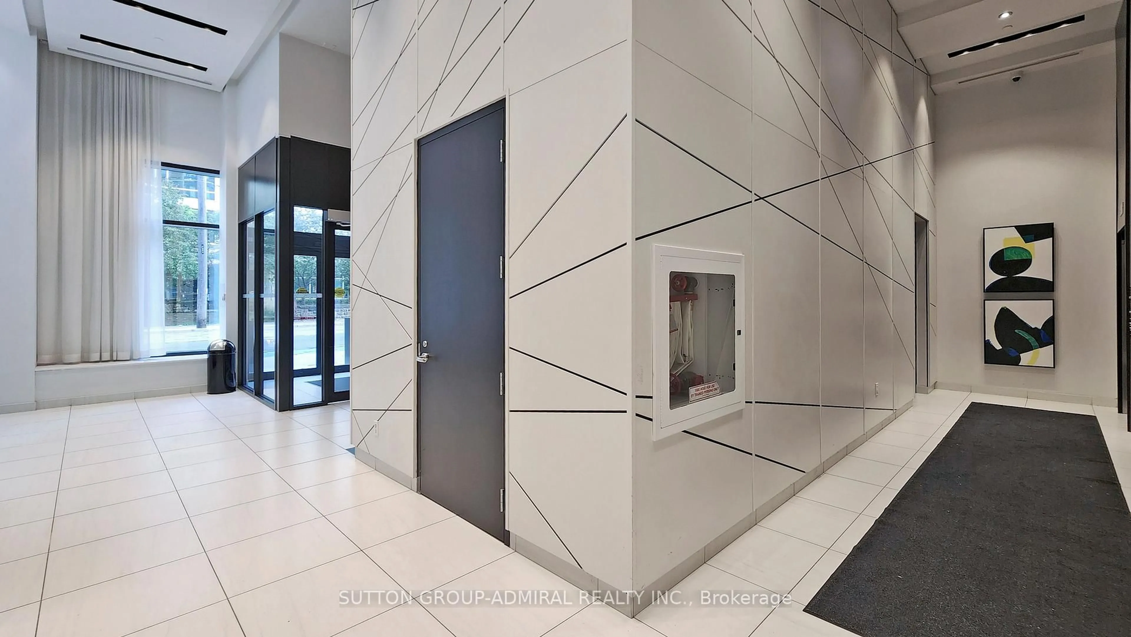 Indoor foyer for 159 Wellesley St #1601, Toronto Ontario M4Y 0H5