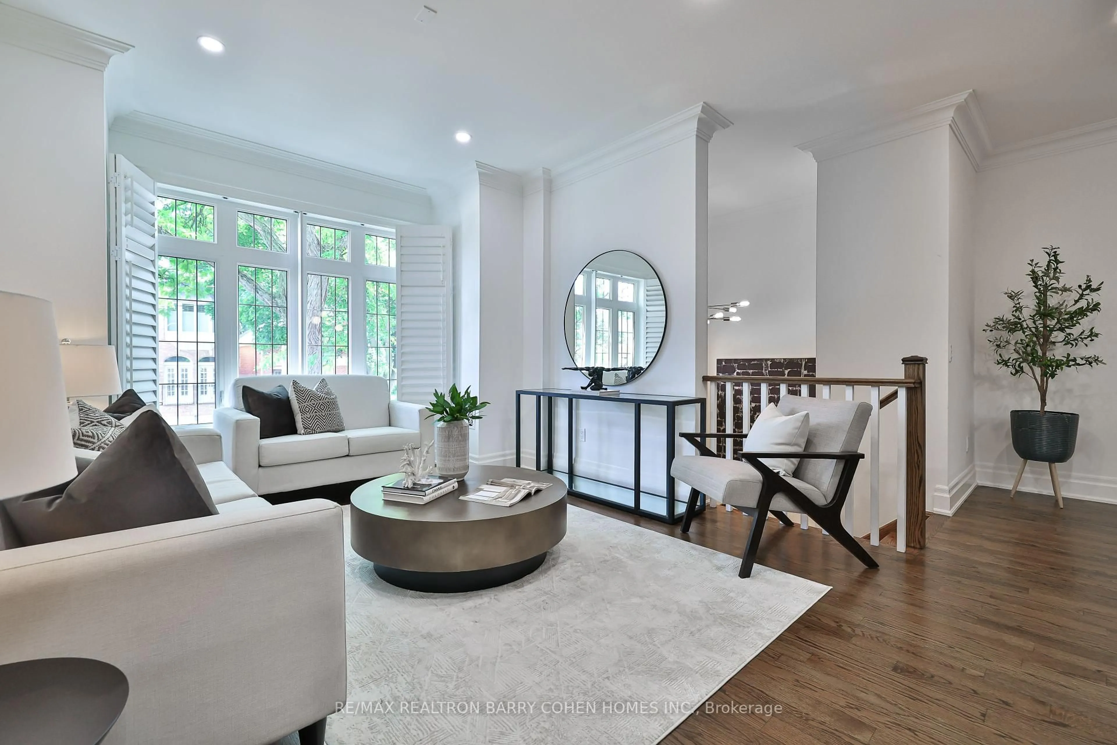 Living room with furniture, unknown for 136 Bowood Ave, Toronto Ontario M4N 1Y5