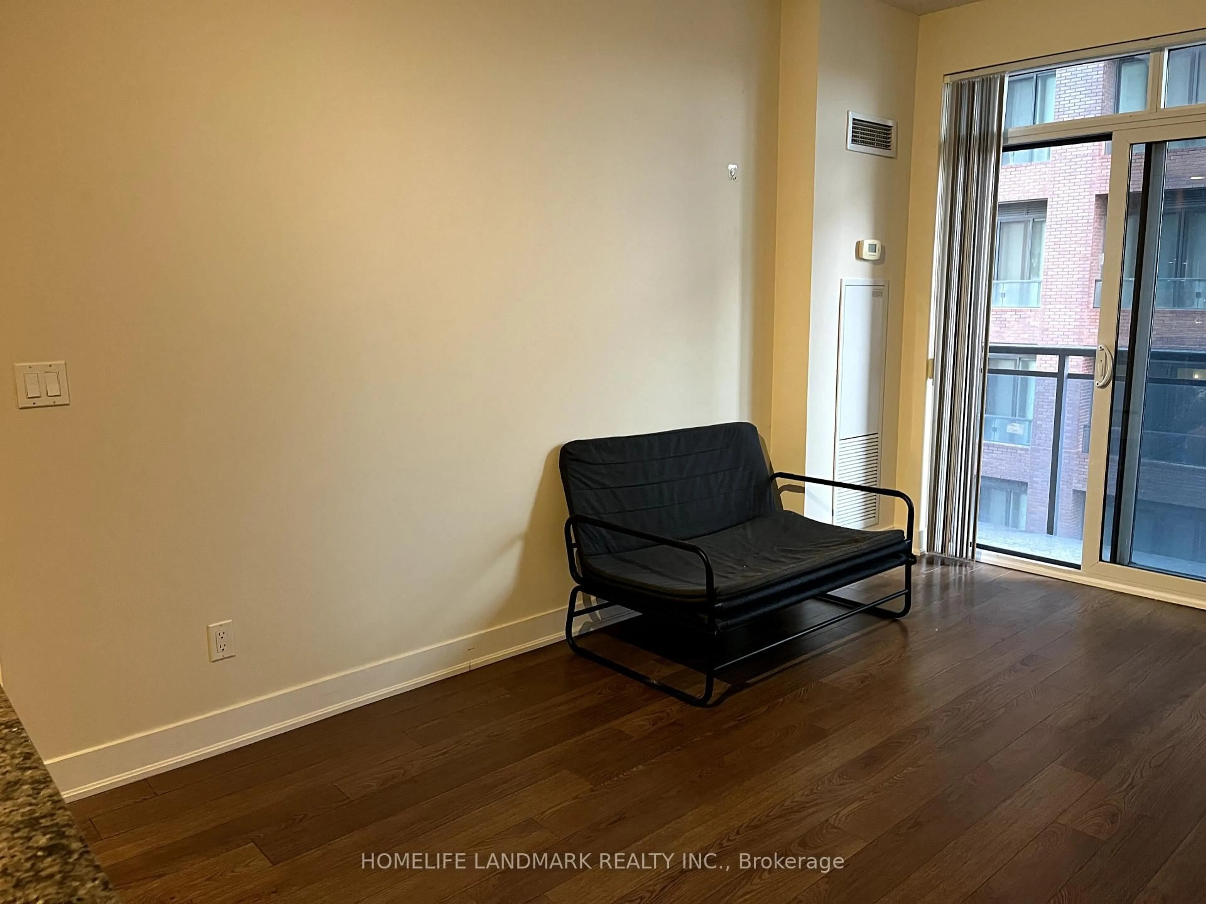 A pic of a room for 28 Linden St #1501, Toronto Ontario M4Y 0A4