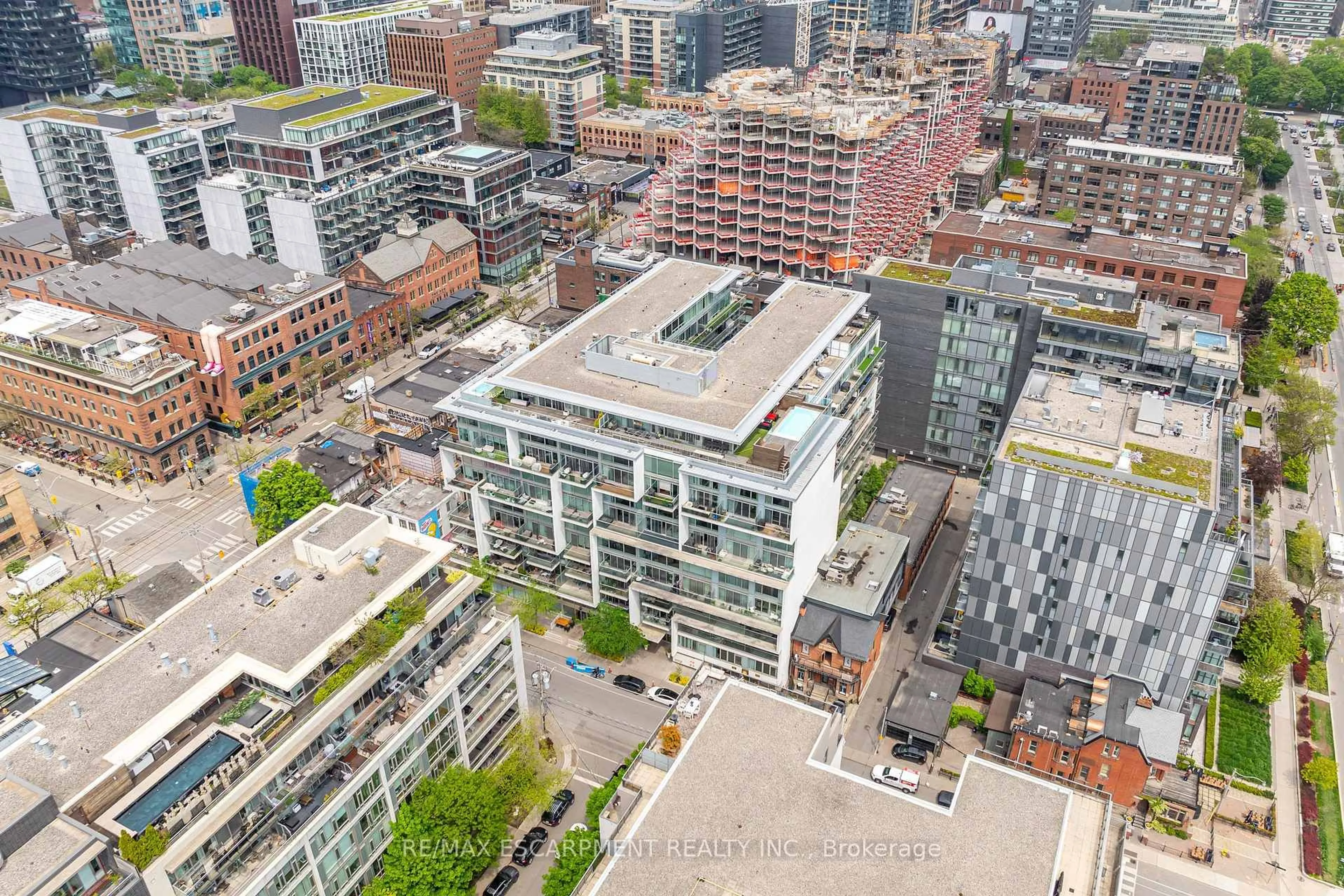 A pic from outside/outdoor area/front of a property/back of a property/a pic from drone, city buildings view from balcony for 75 Portland St #428, Toronto Ontario M5V 2M9