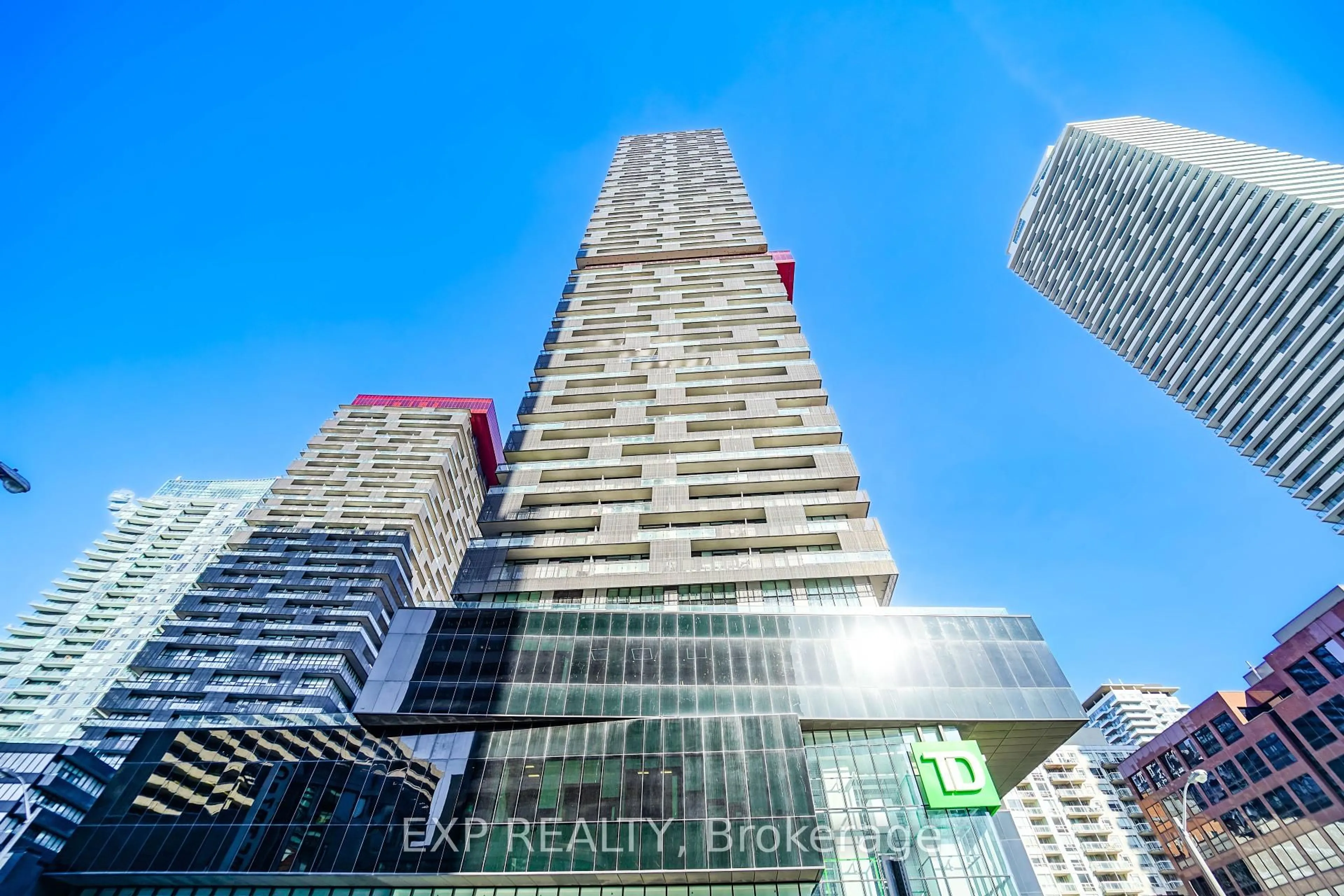 A pic from outside/outdoor area/front of a property/back of a property/a pic from drone, building for 8 Eglinton Ave #5505, Toronto Ontario M4P 1A6