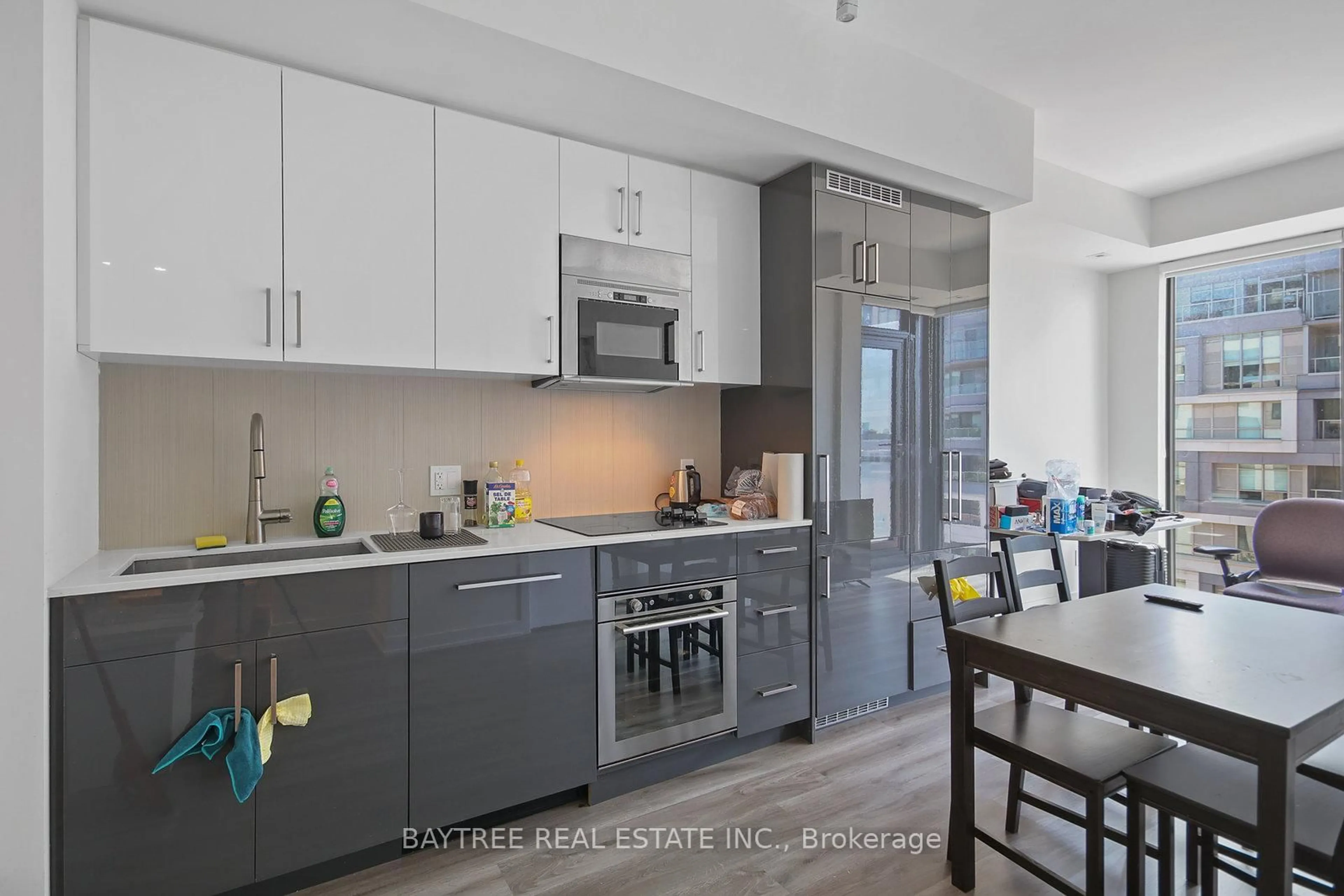 Open concept kitchen, unknown for 840 St Clair Ave #613, Toronto Ontario M6C 0A4