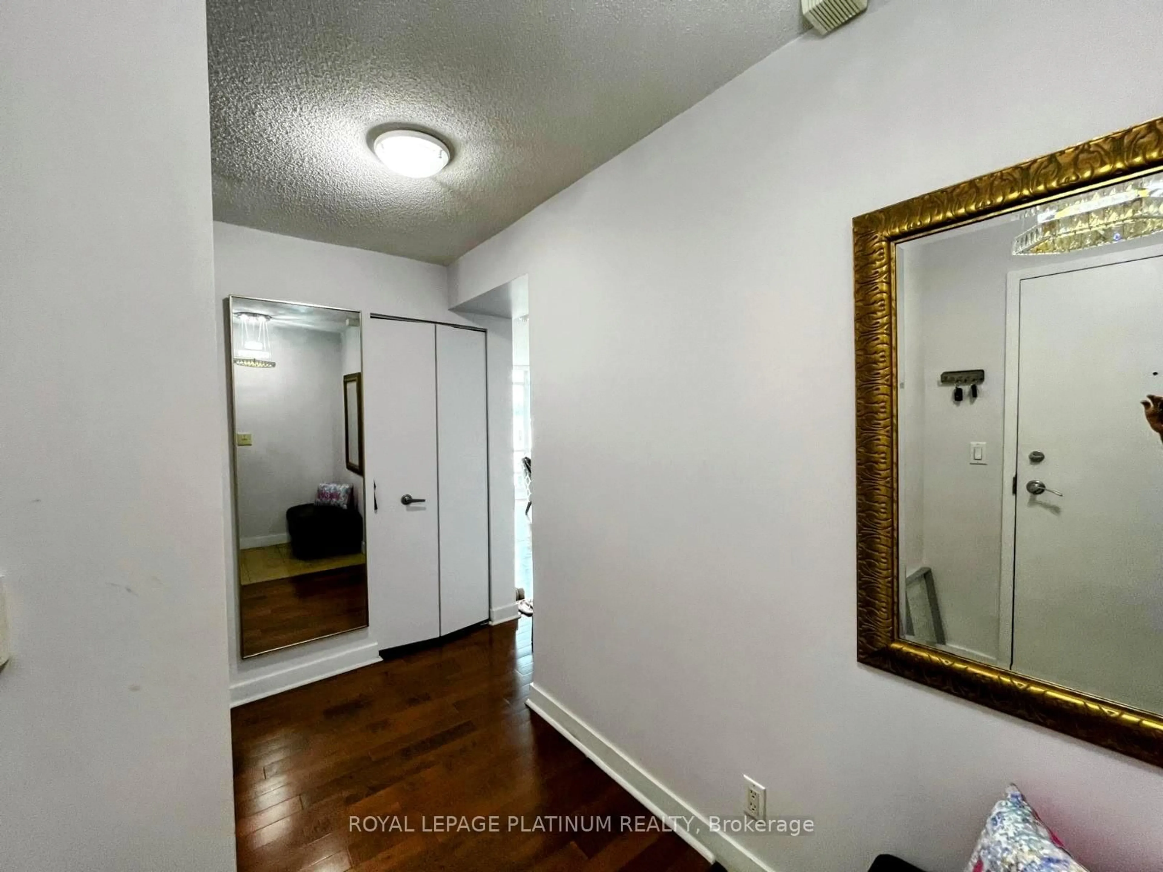 Unknown for 397 Front St #2309, Toronto Ontario M5V 3S1
