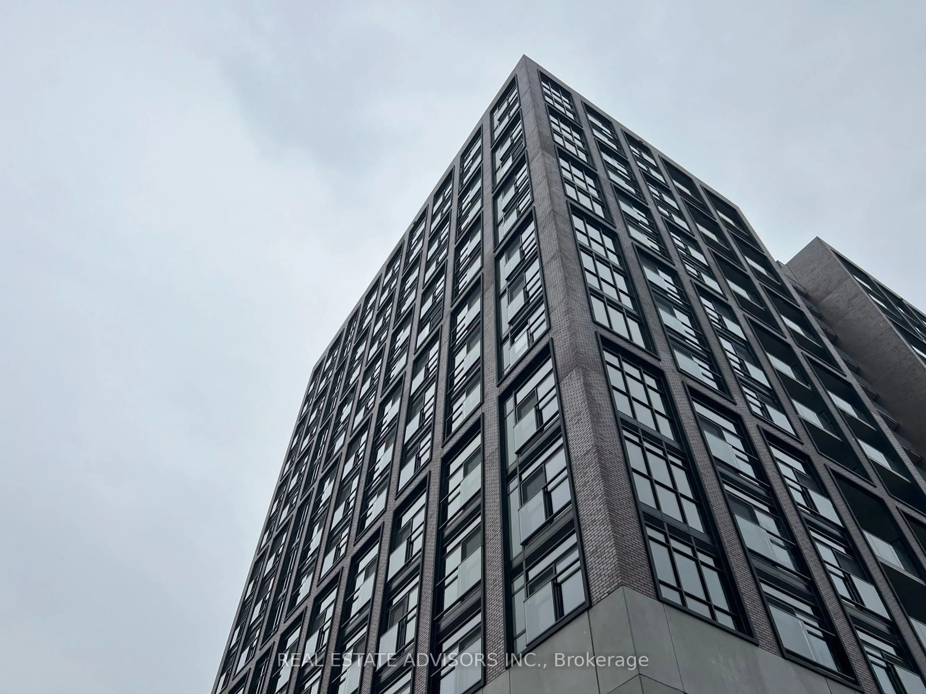 Blurry image for 181 Sterling Rd #310, Toronto Ontario M6R 2B2