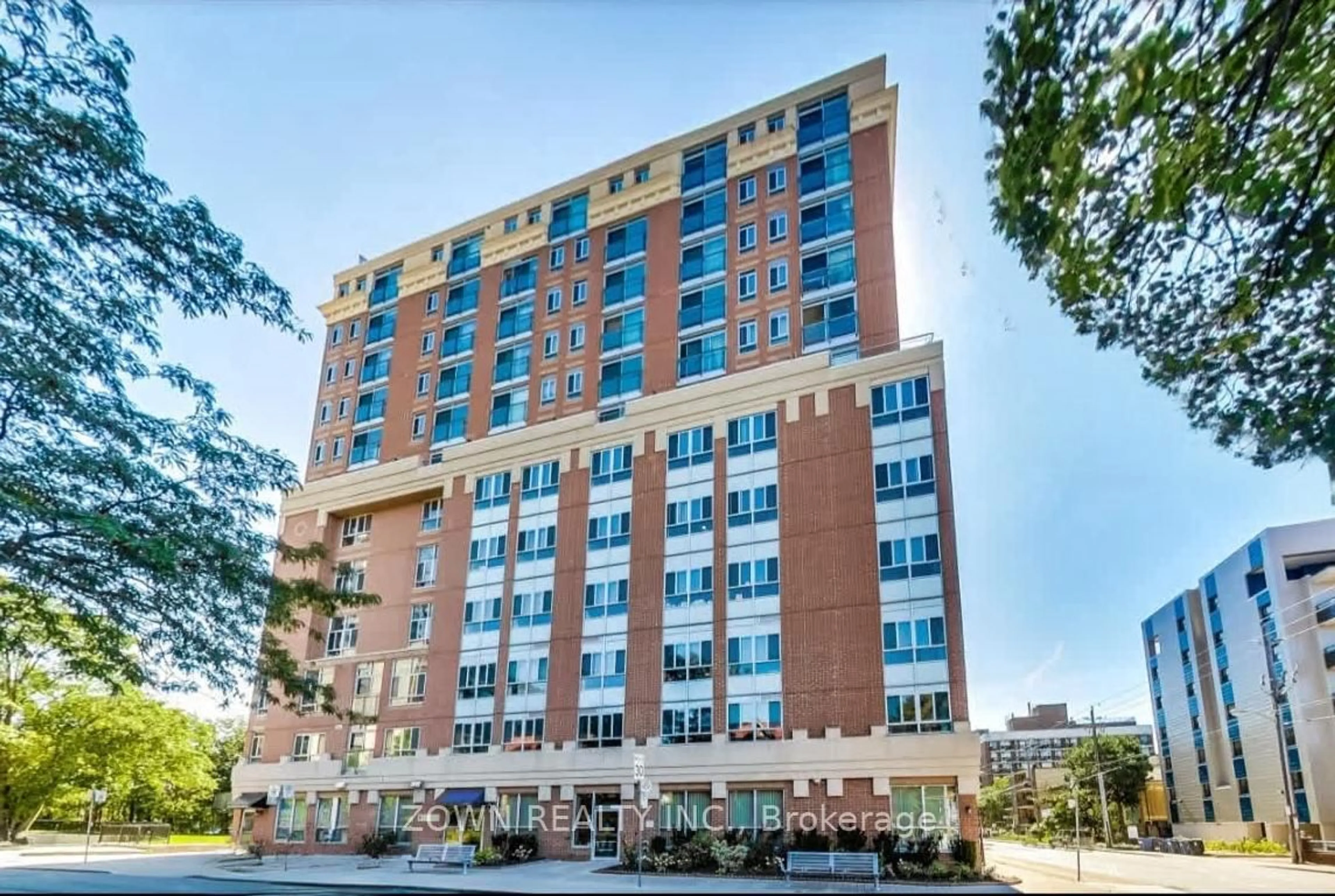 Unknown for 15 Maplewood Ave #1002, Toronto Ontario M6C 4B4