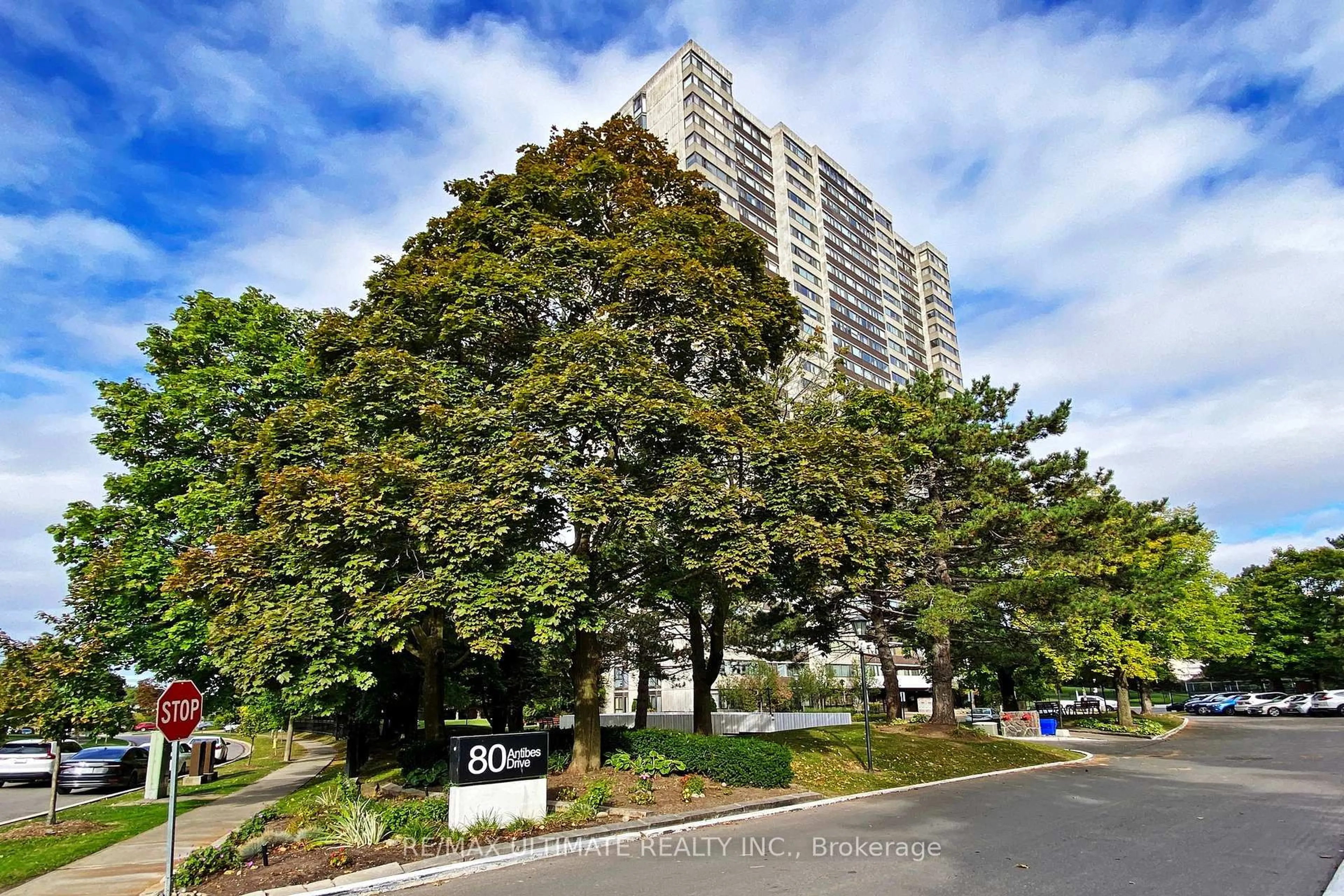 A pic from outside/outdoor area/front of a property/back of a property/a pic from drone, unknown for 80 Antibes Dr #1807, Toronto Ontario M2R 3N5