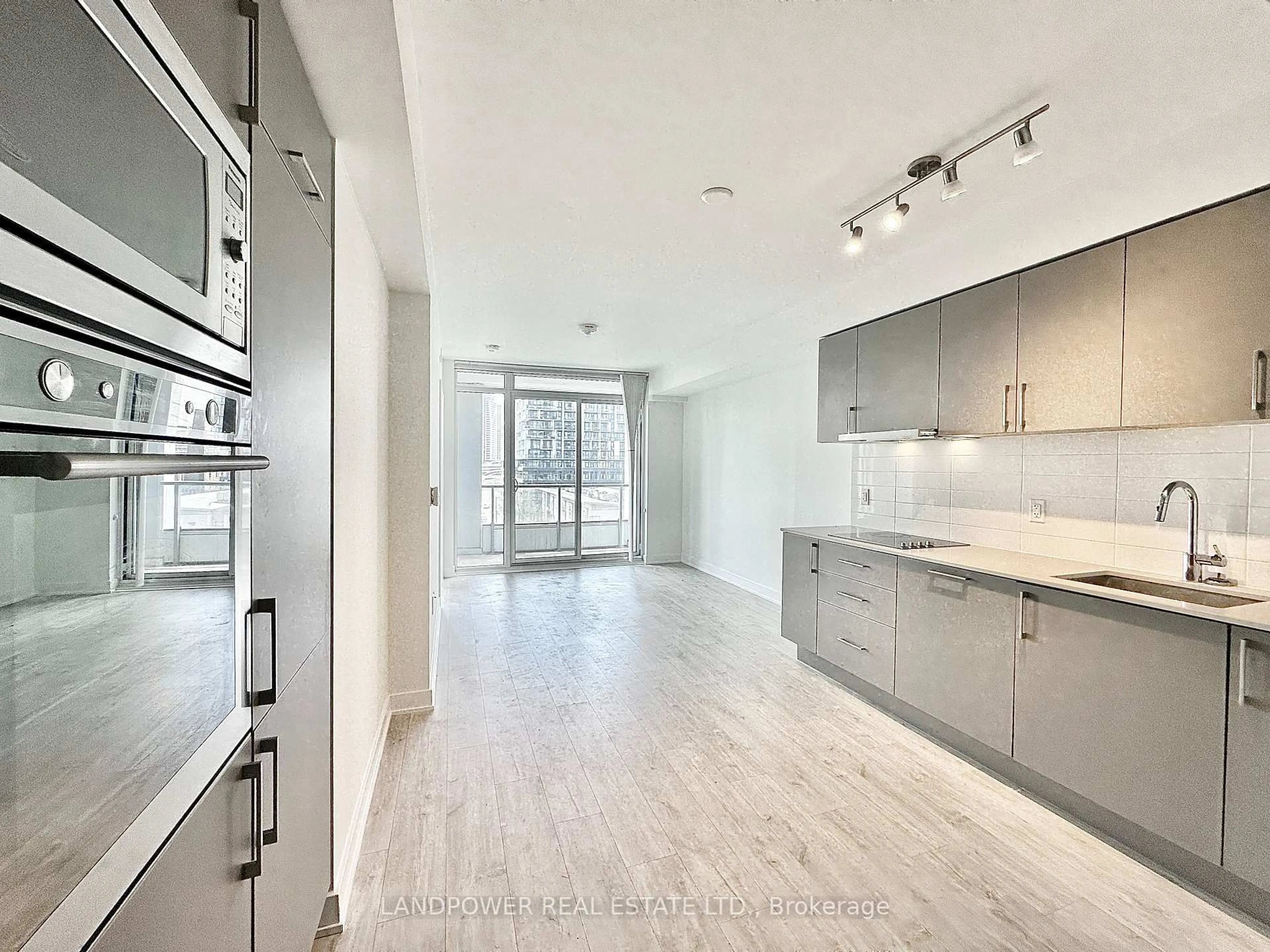 Open concept kitchen, unknown for 27 Bathurst St #509W, Toronto Ontario M5V 2P1